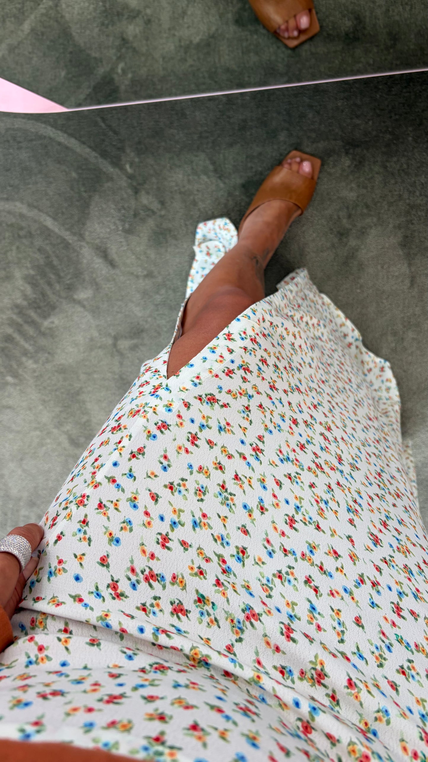 Gonna lunga anita MAR DE MARGARITAS bianca e fiorellini con spacco