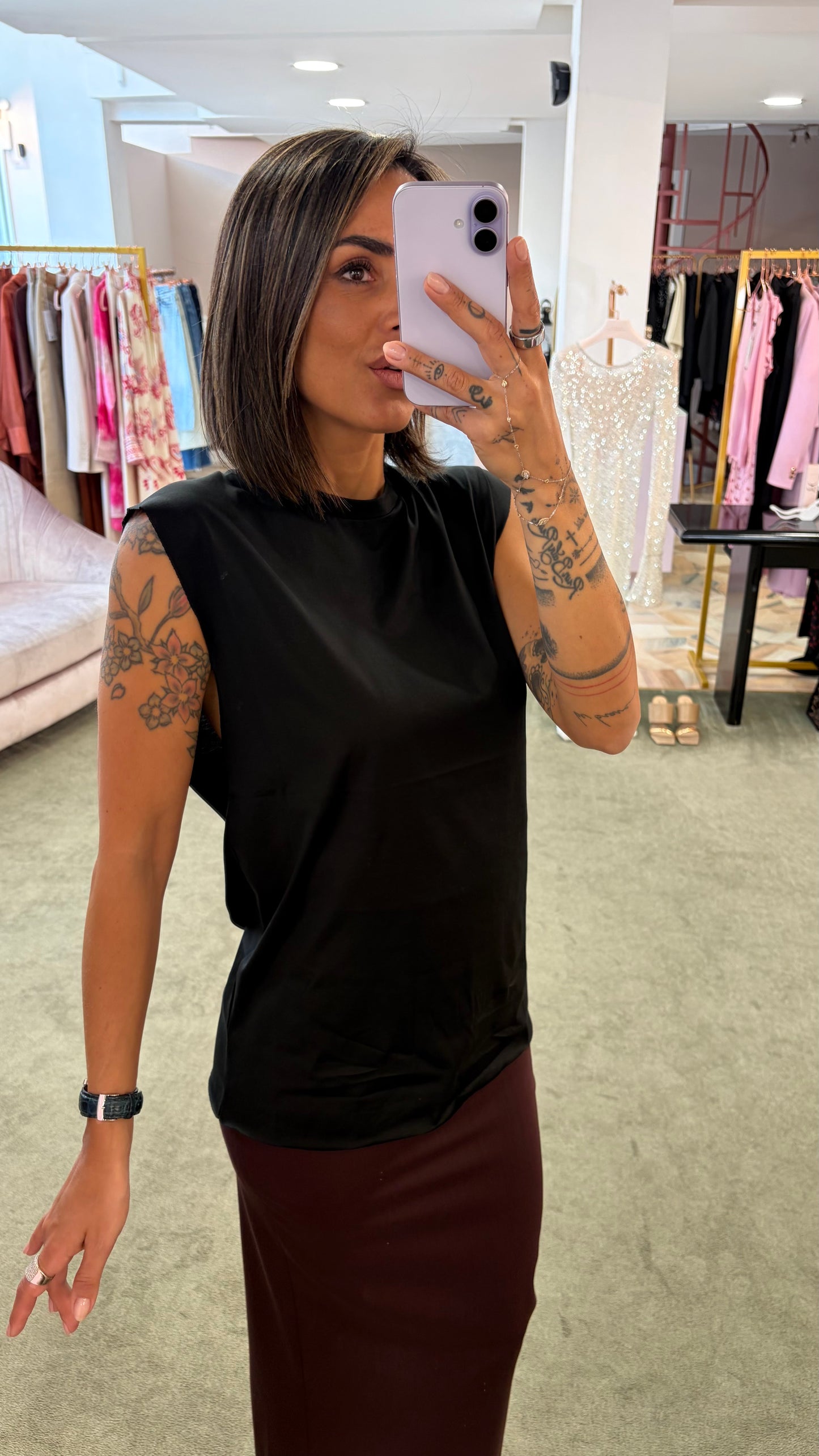 Canotta nera over taglio vivo Marsem