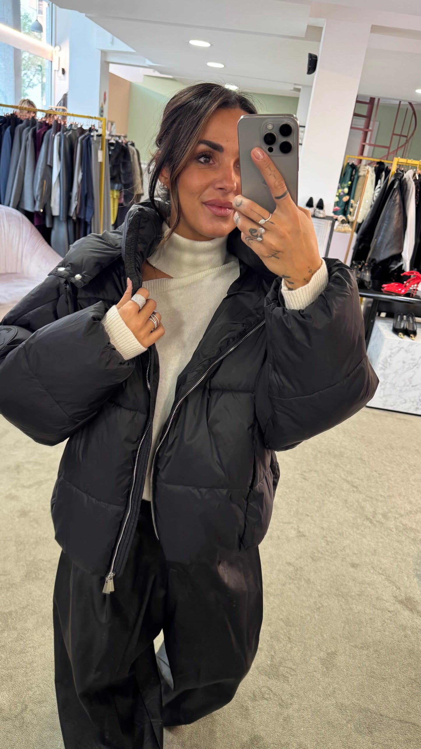 Piumino nero over con cappuccio Hinnominate