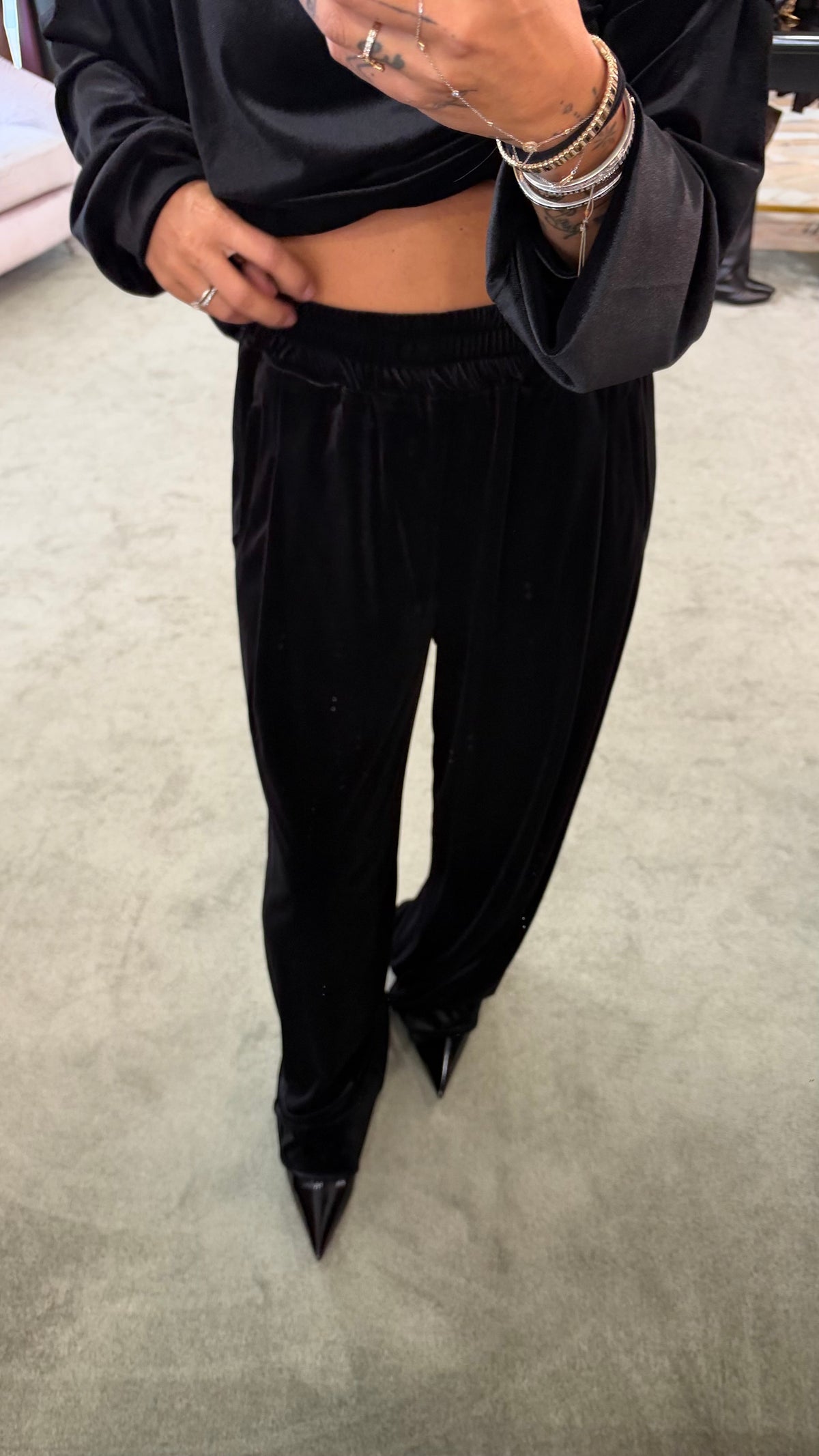 Pantaloni neri dritti in velluto Don't@Me