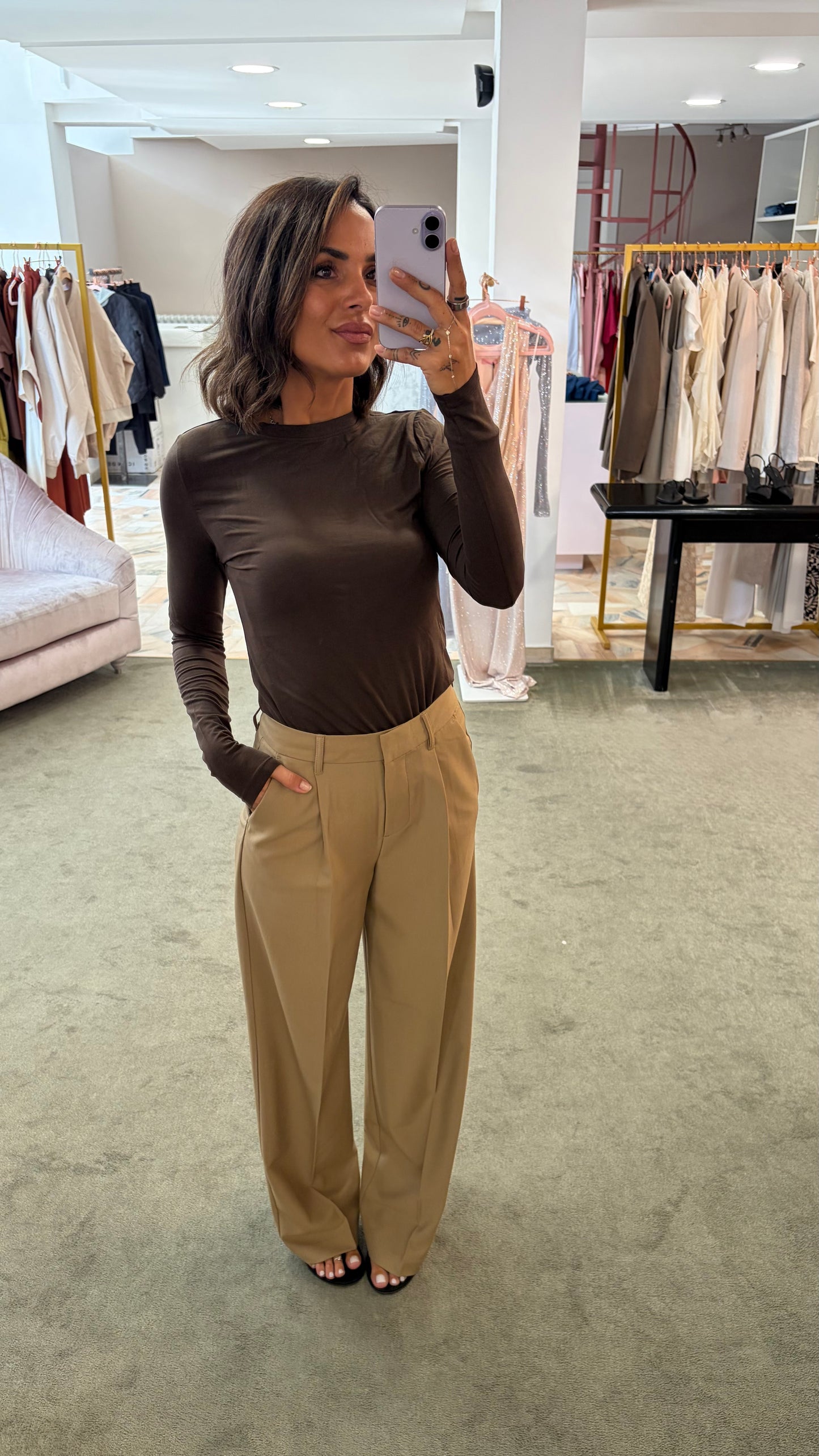 Pantaloni cammello ellis con pences wide leg jx