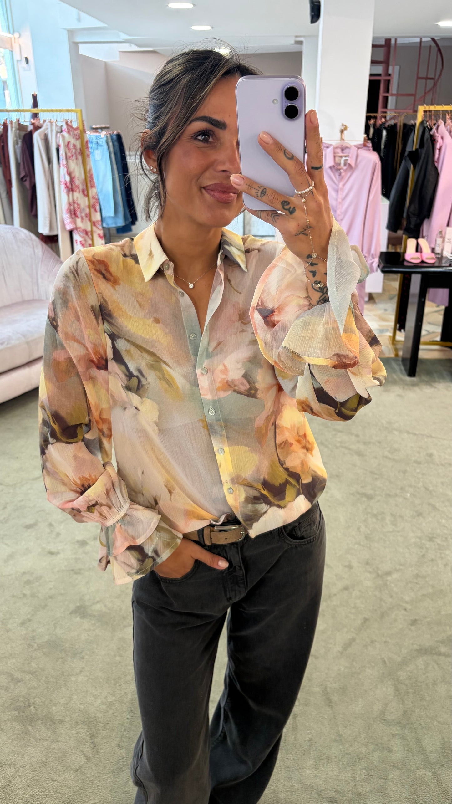 Camicia carmen nude verde con fiori sy