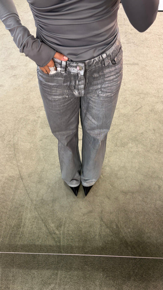 Jeans straight grigio argento spalmato fr