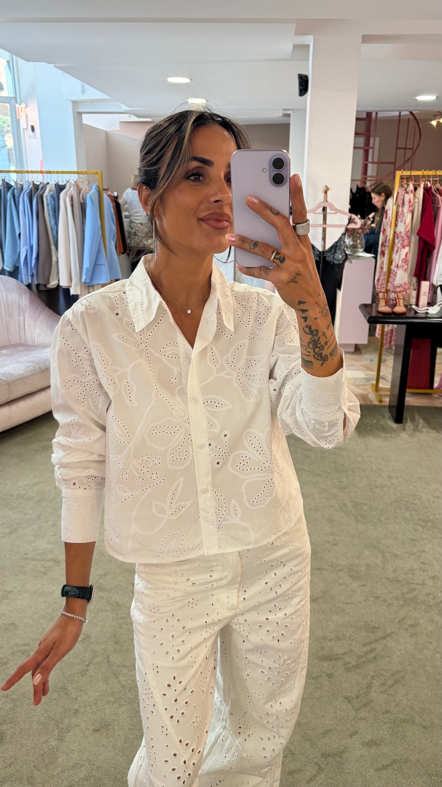 Camicia crop bianca in sangallo jx