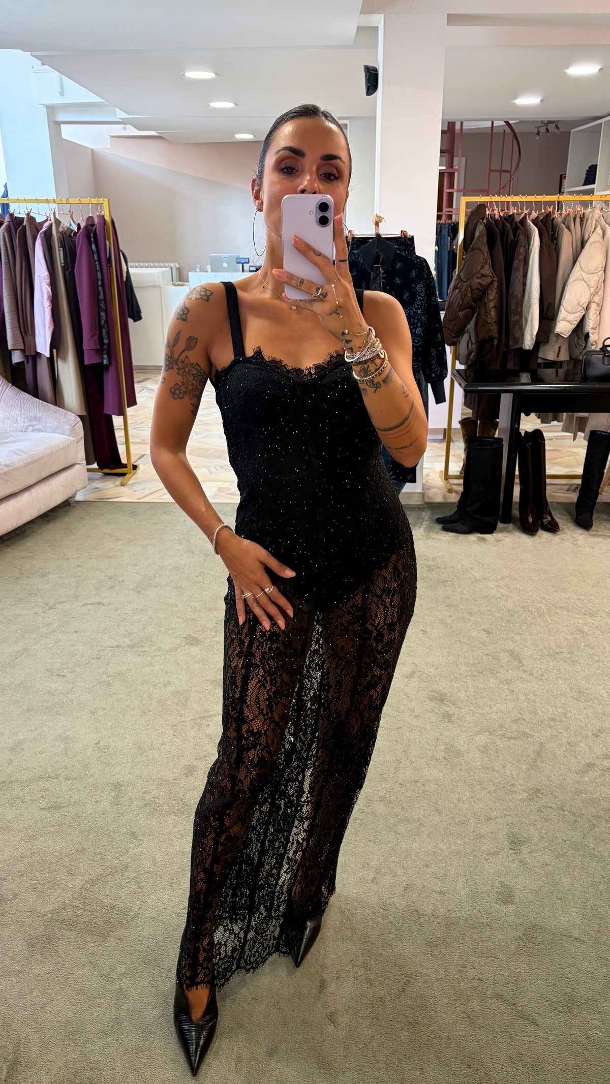 Abito midi vireyan nero in pizzo e micro paillettes tw