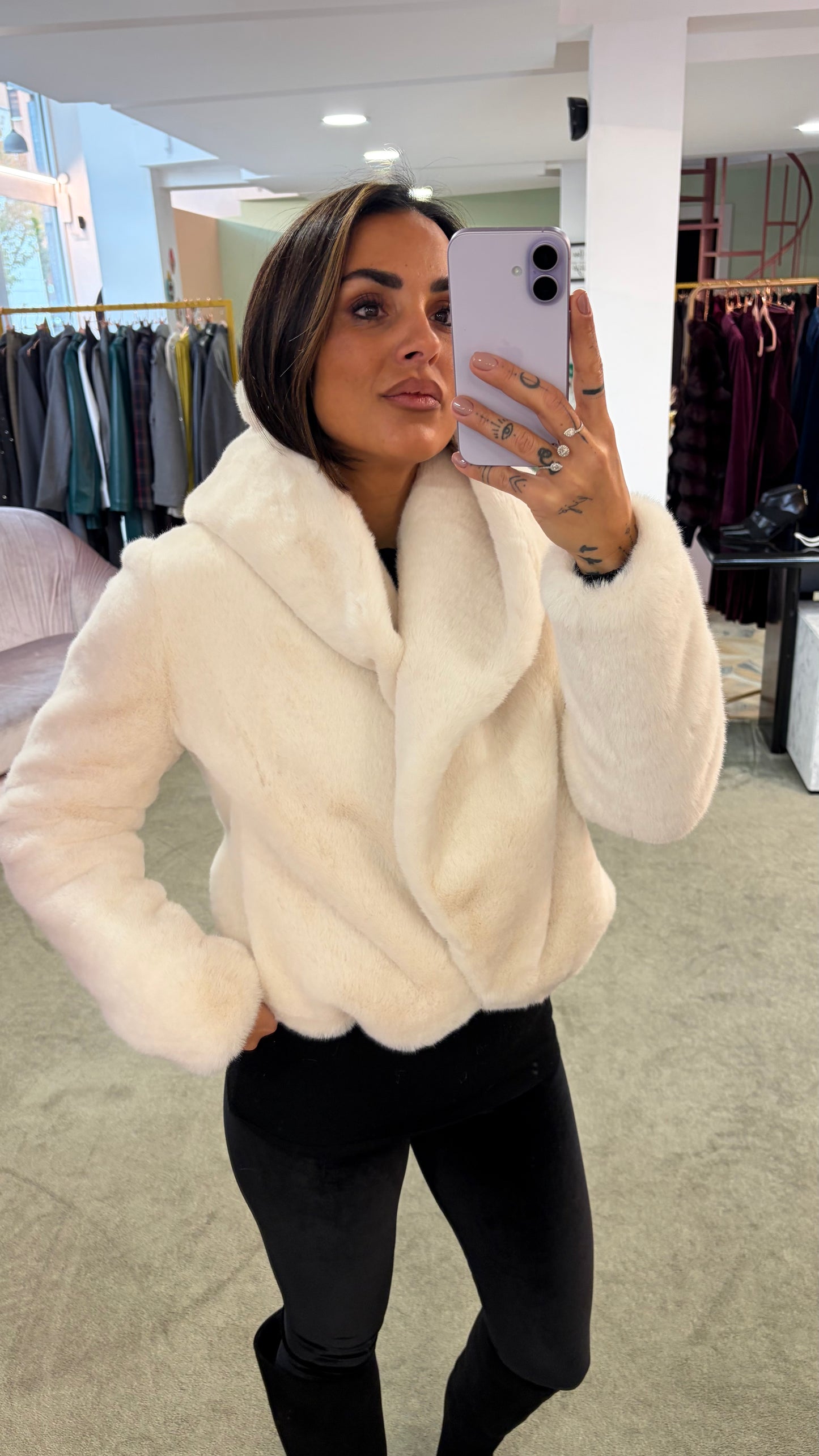 Pelliccia eco visone bianca luxury con cappuccio ys