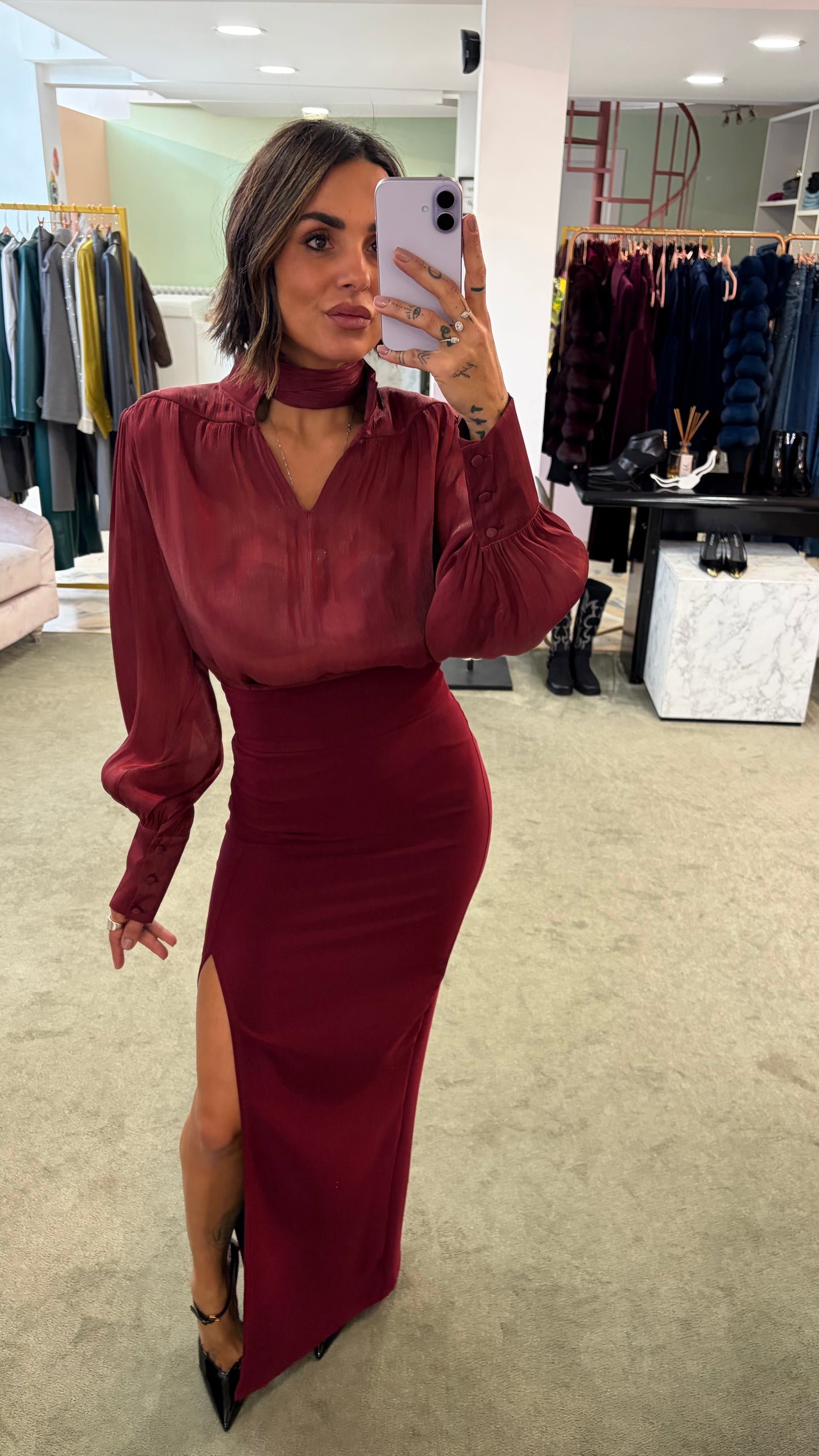 Camicia bordeaux satin con sciarpina Actualee