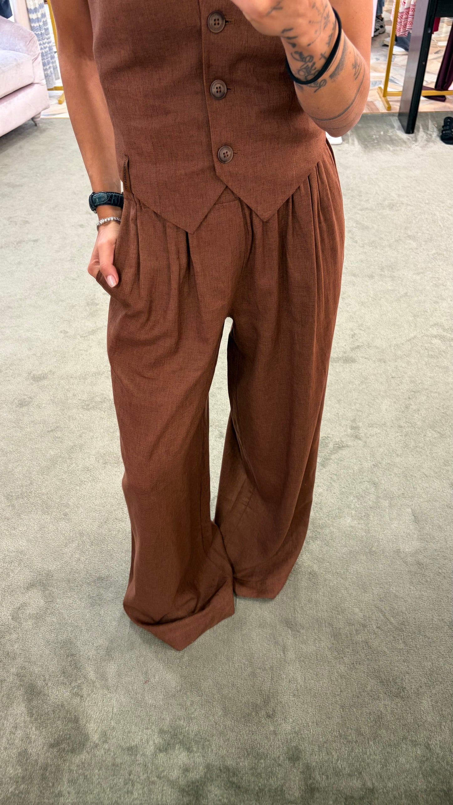 Pantaloni tabacco wide leg in lino Hinnominate