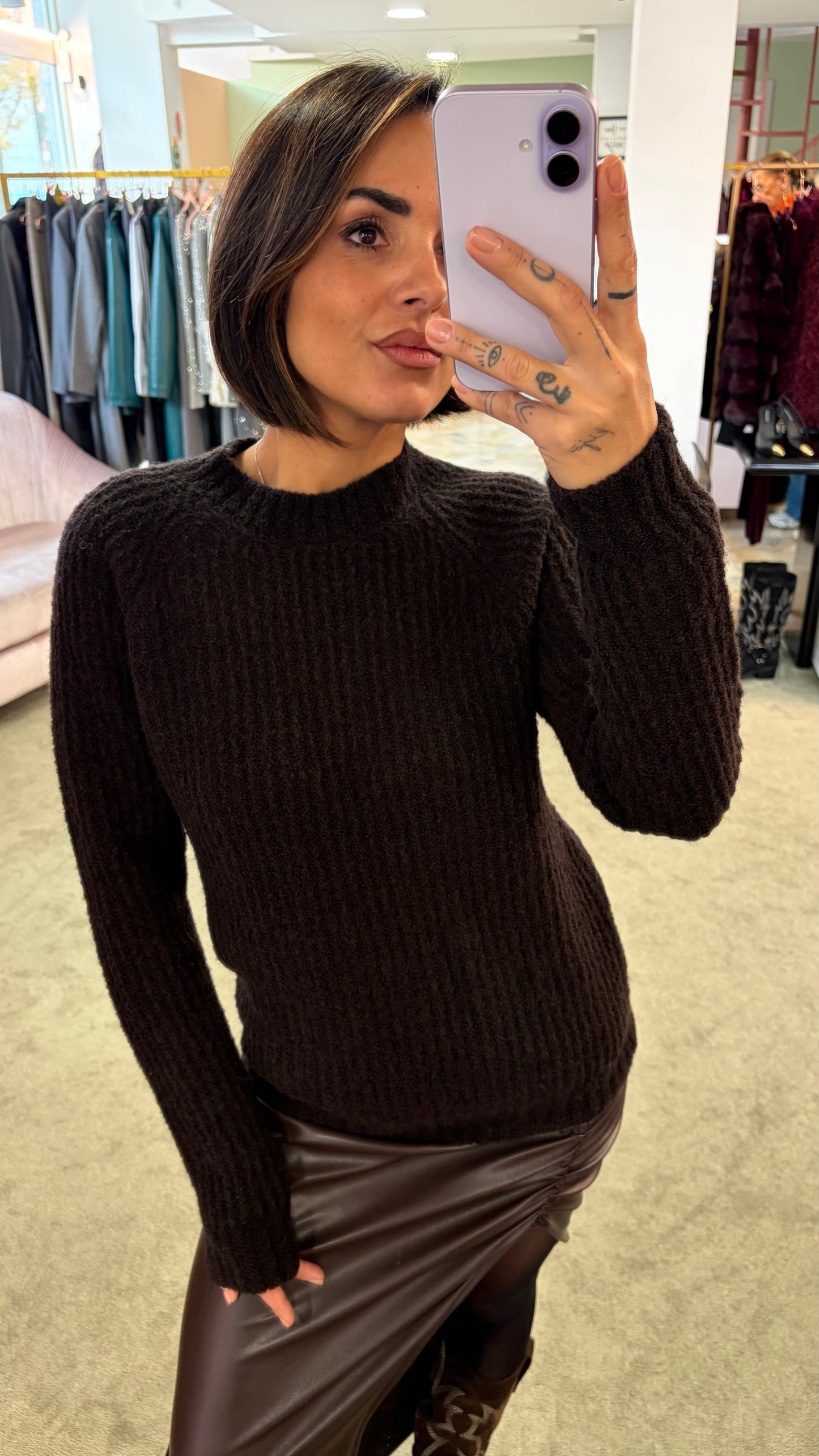 Maglione girocollo marrone cioccolato a costine Irish