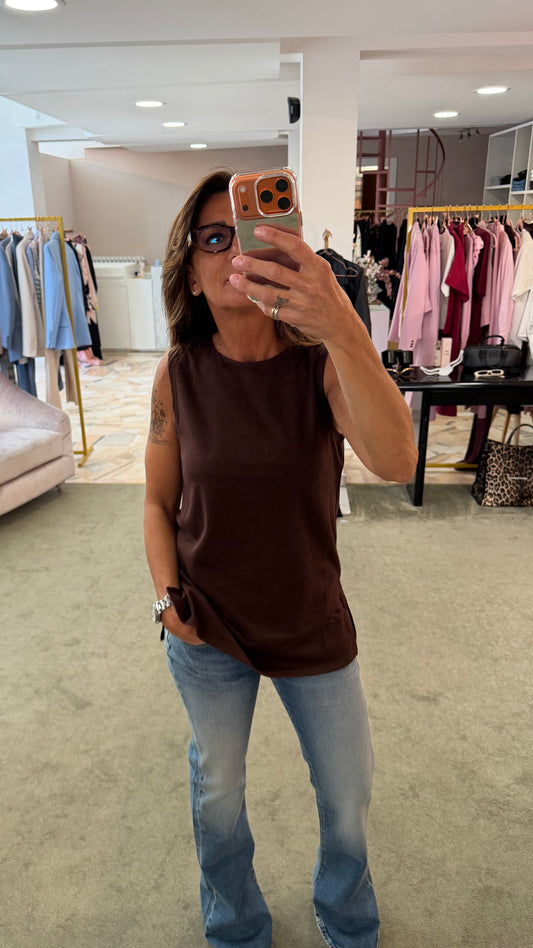 Maxi canotta marrone a costine con spacchi laterali gl