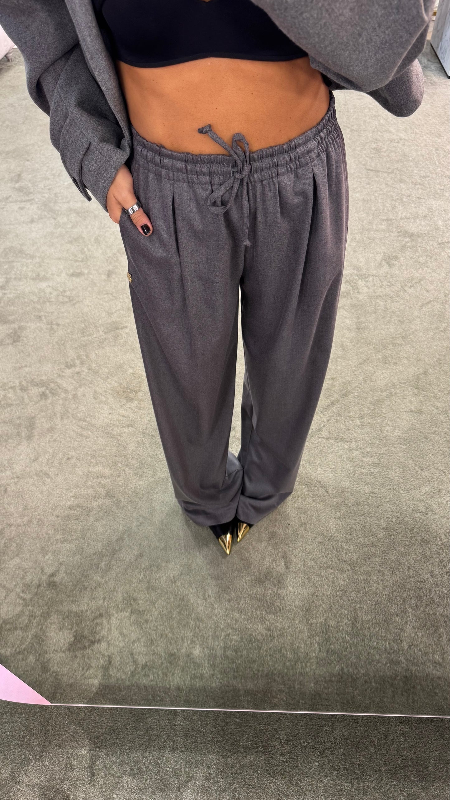 Pantaloni grigi Hinnominate con coulisse