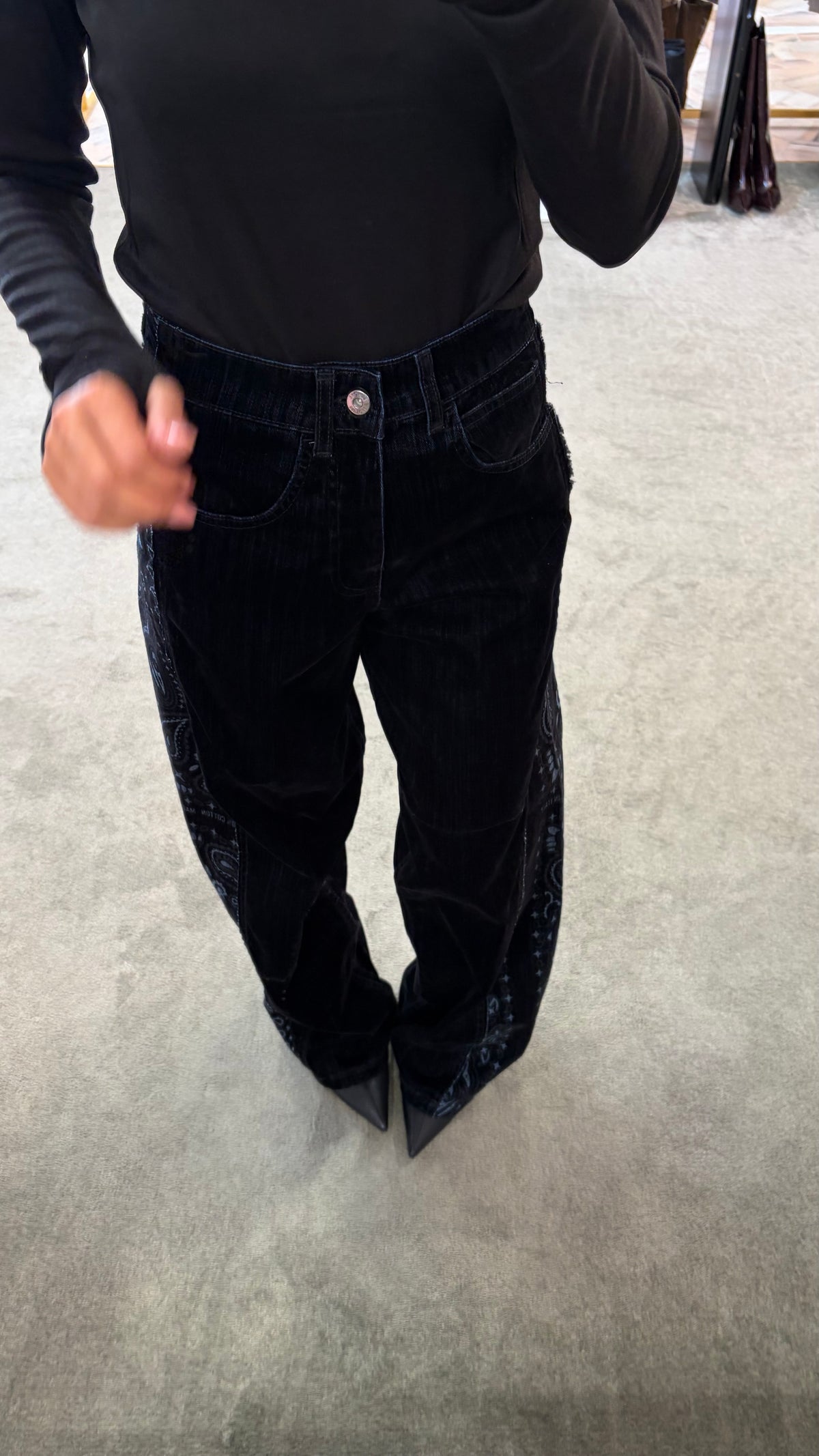 Pantaloni neri wide in velluto con inserti bandana Don't@Me