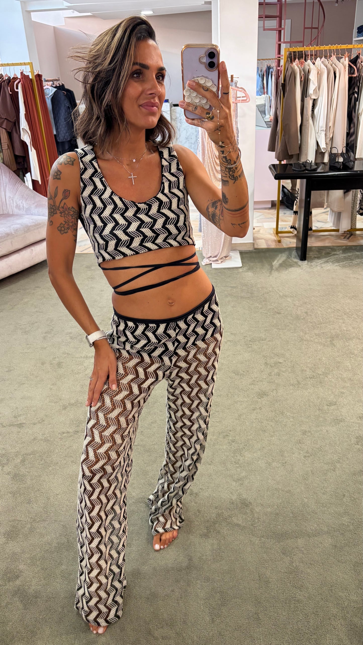 Pantaloni in maglia bicolor bianchi e neri a zig zag Cotazur