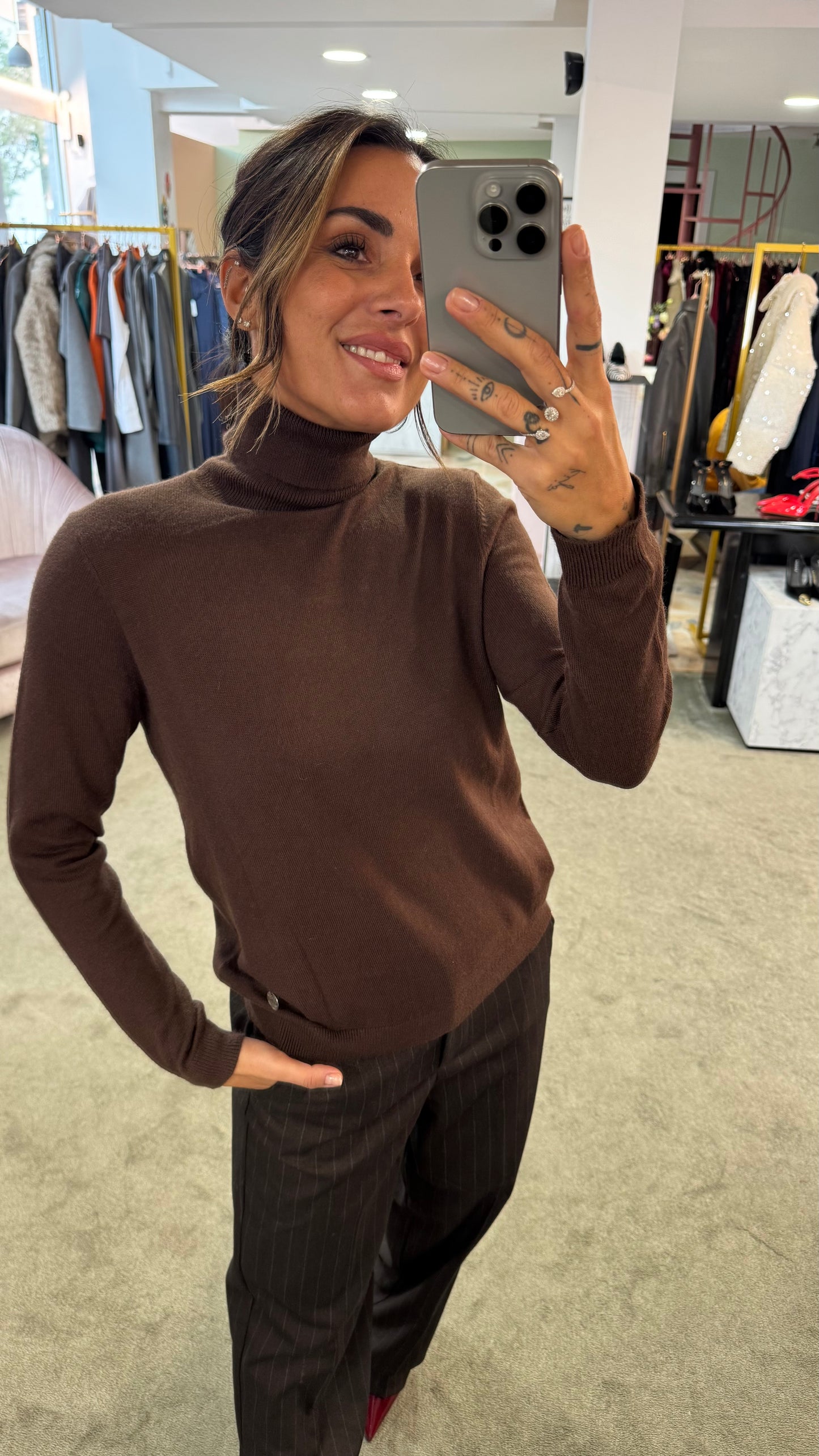 Dolcevita marrone  in angora tk