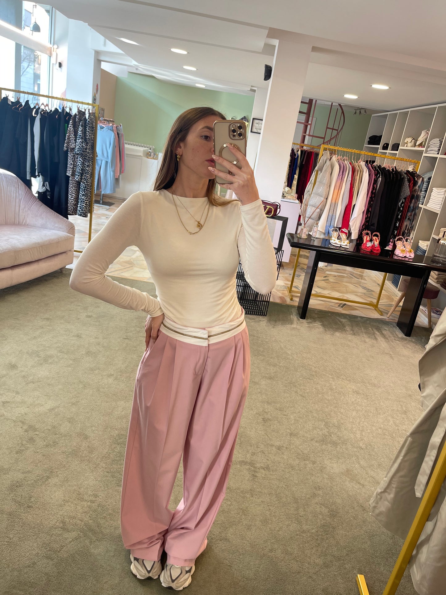 Pantaloni rosa wide leg con risvolto hinnominate