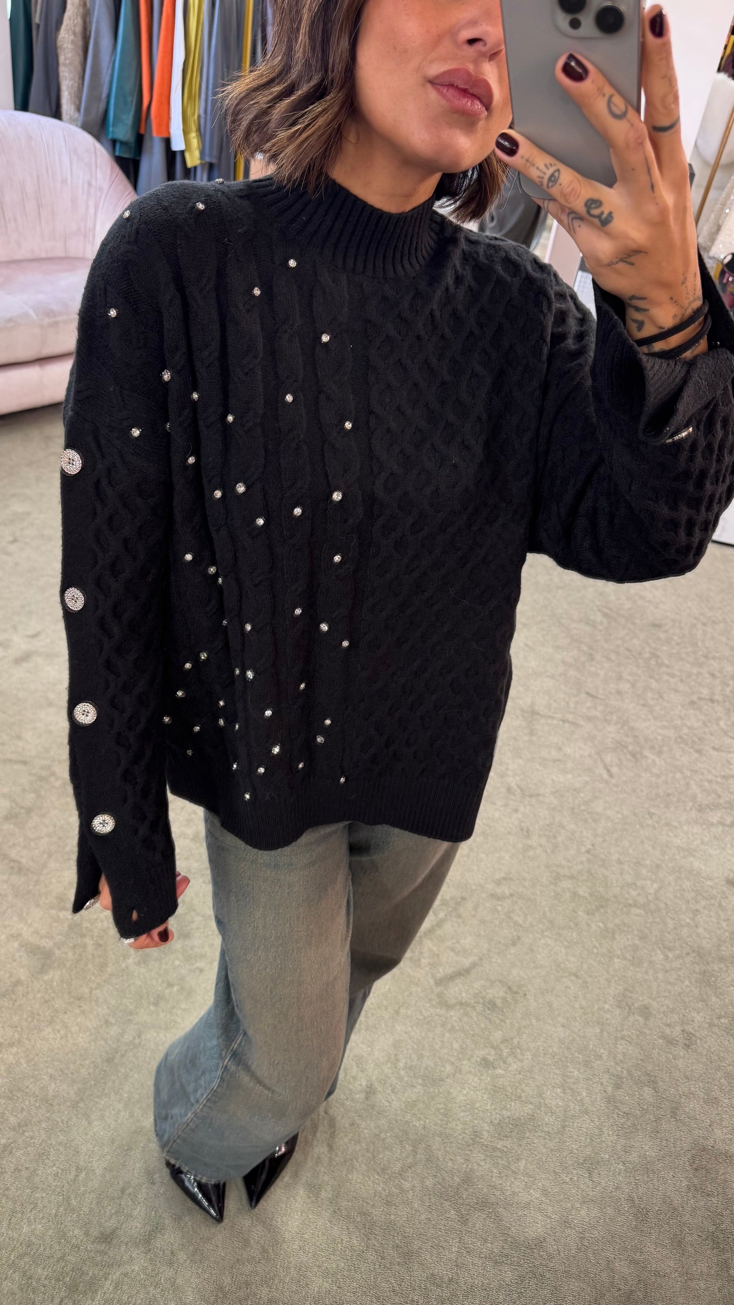 Maglione nero a trecce con pietre fr