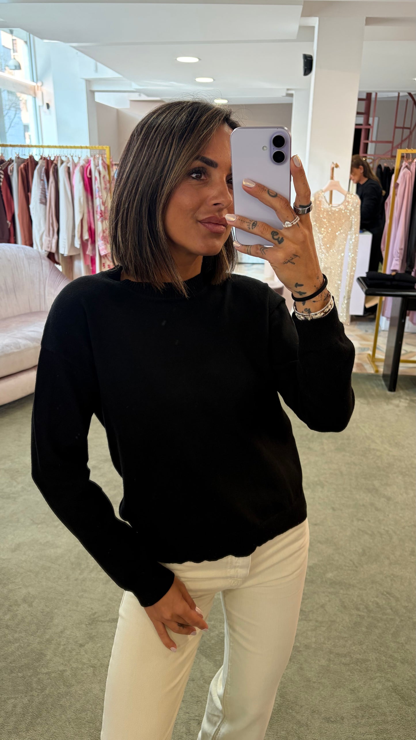 Maglione girocollo nero ay