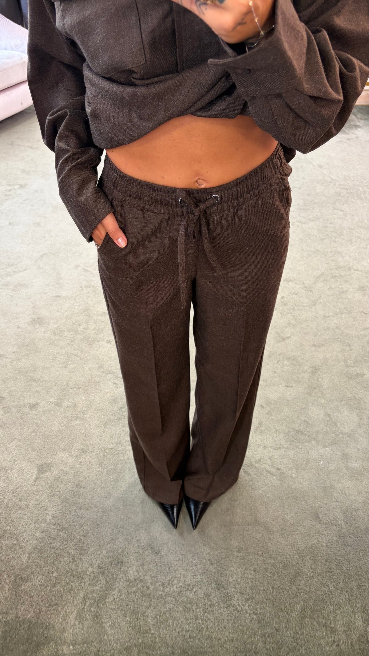Pantaloni lili marroni caffè con coulisse jx