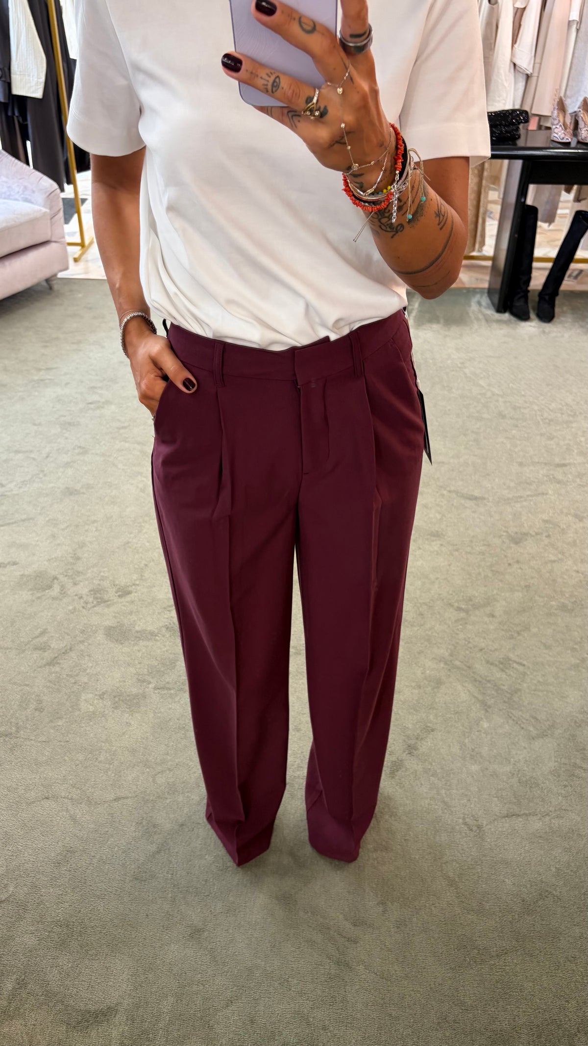 Pantaloni bordeaux ellis con pences wide leg jx