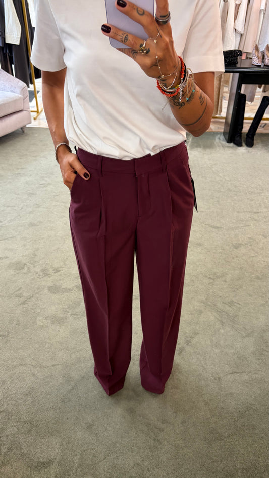 Pantaloni bordeaux ellis con pences wide leg jx