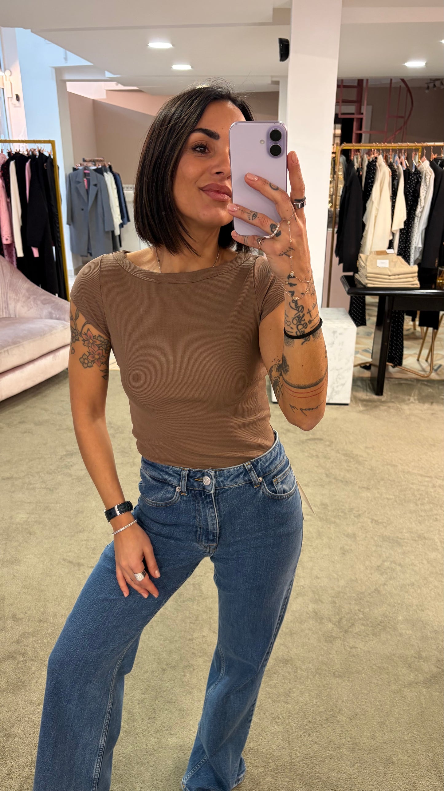 T-shirt fifi nocciola a costine jx