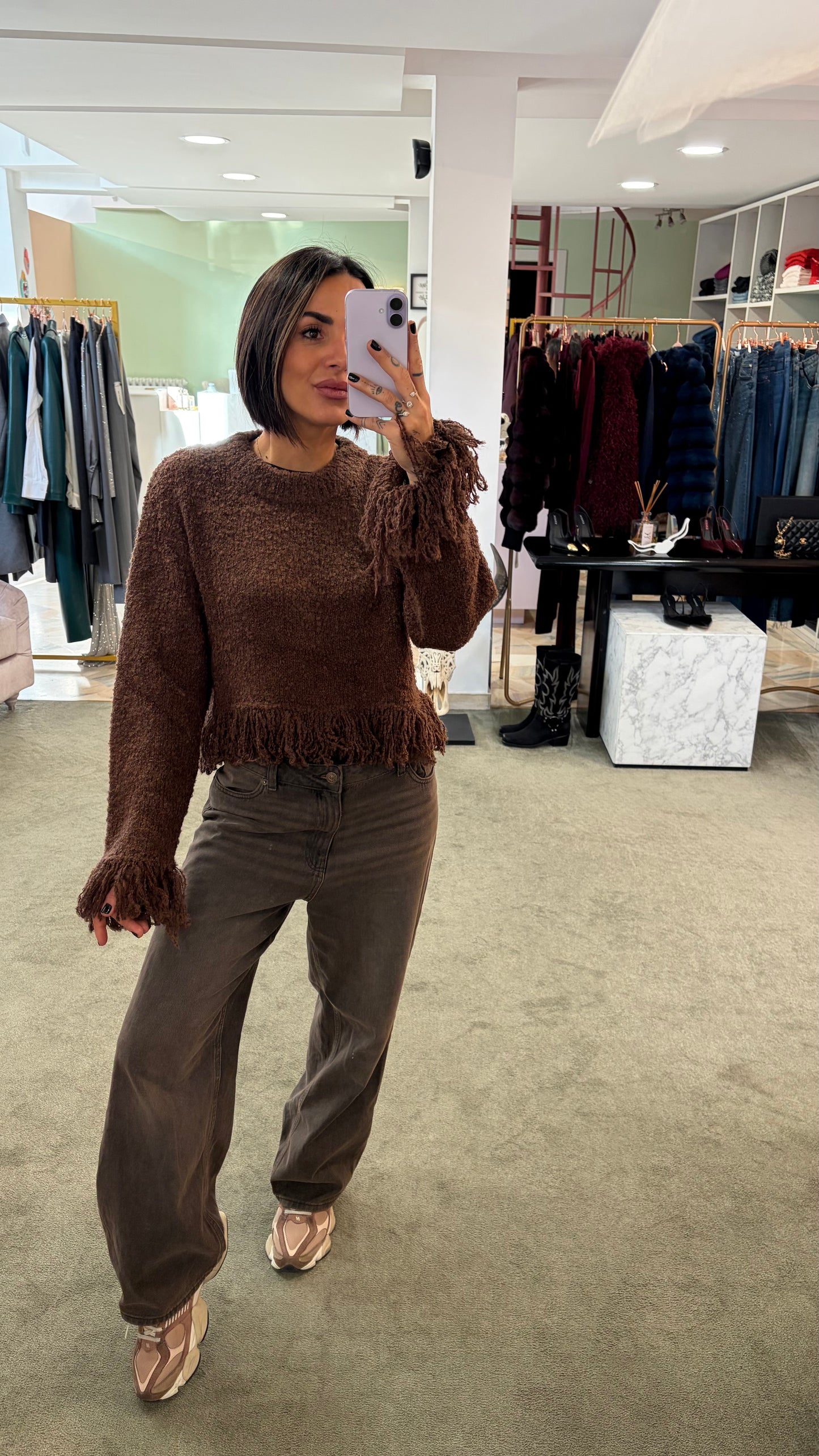 Maglione marrone crop con frange gl