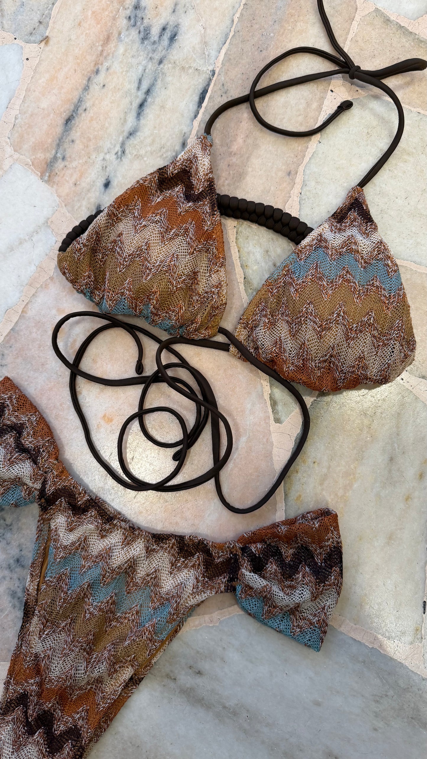 Bikini triangolo simil missoni caramel Me Fui