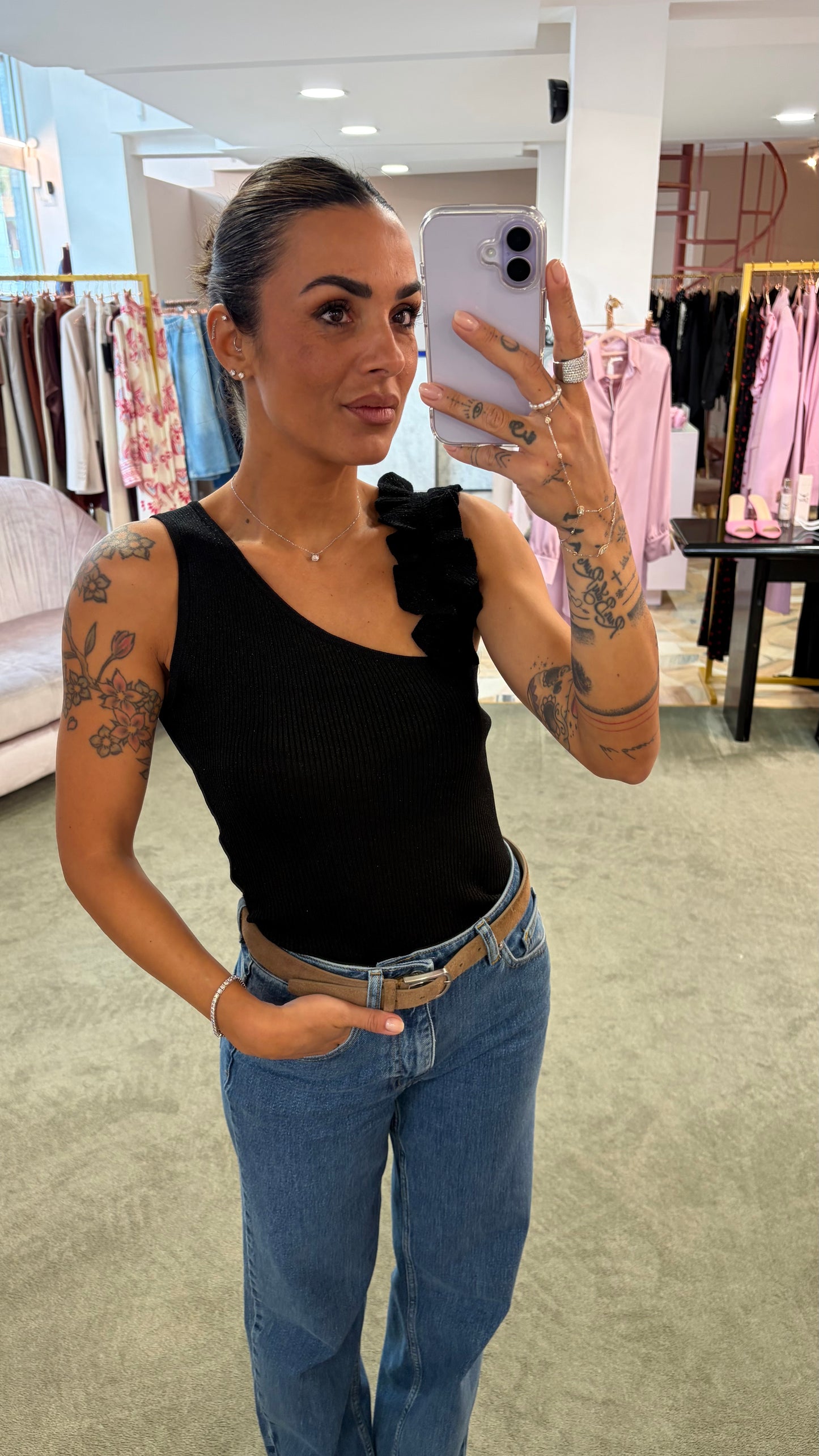 Canotta nera con spallina rouges bj