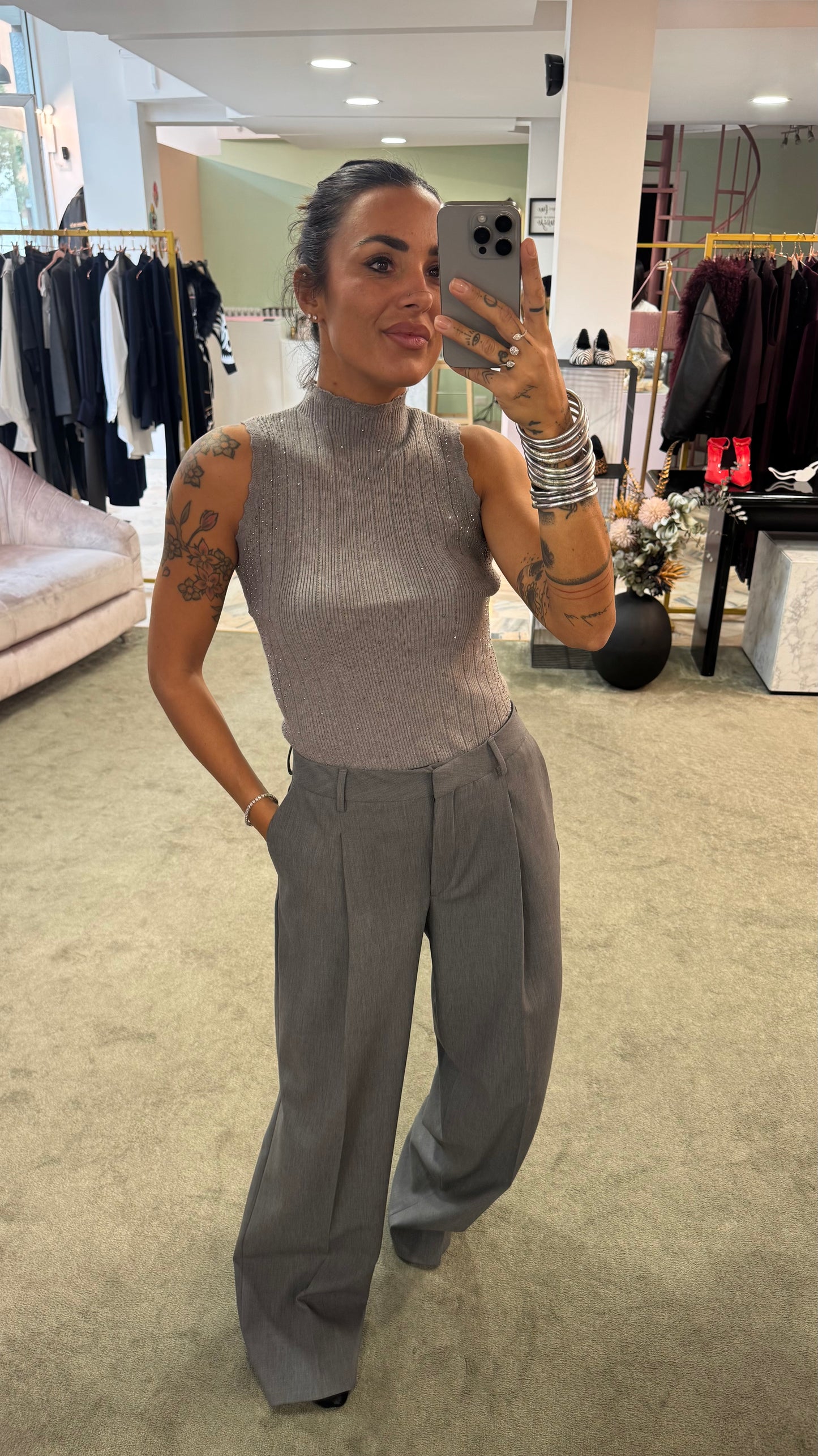 Pantaloni grigi wide leg sl