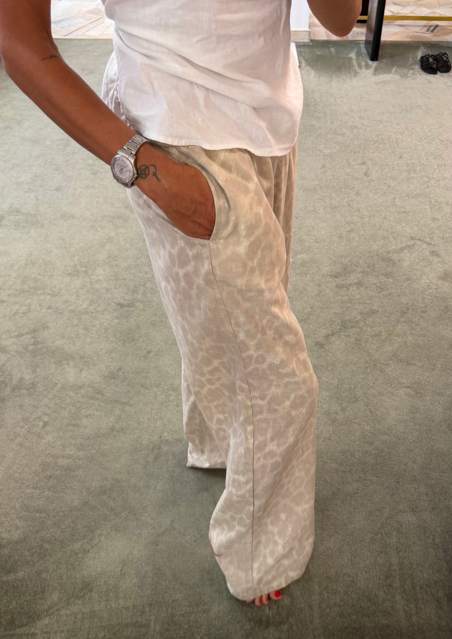 Pantaloni ella beige leopardato con elastico jx