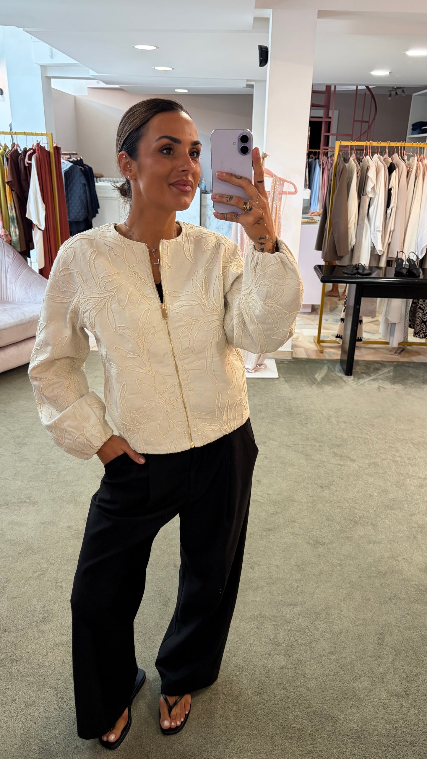 Bomber ecrù in denim con ricami sy