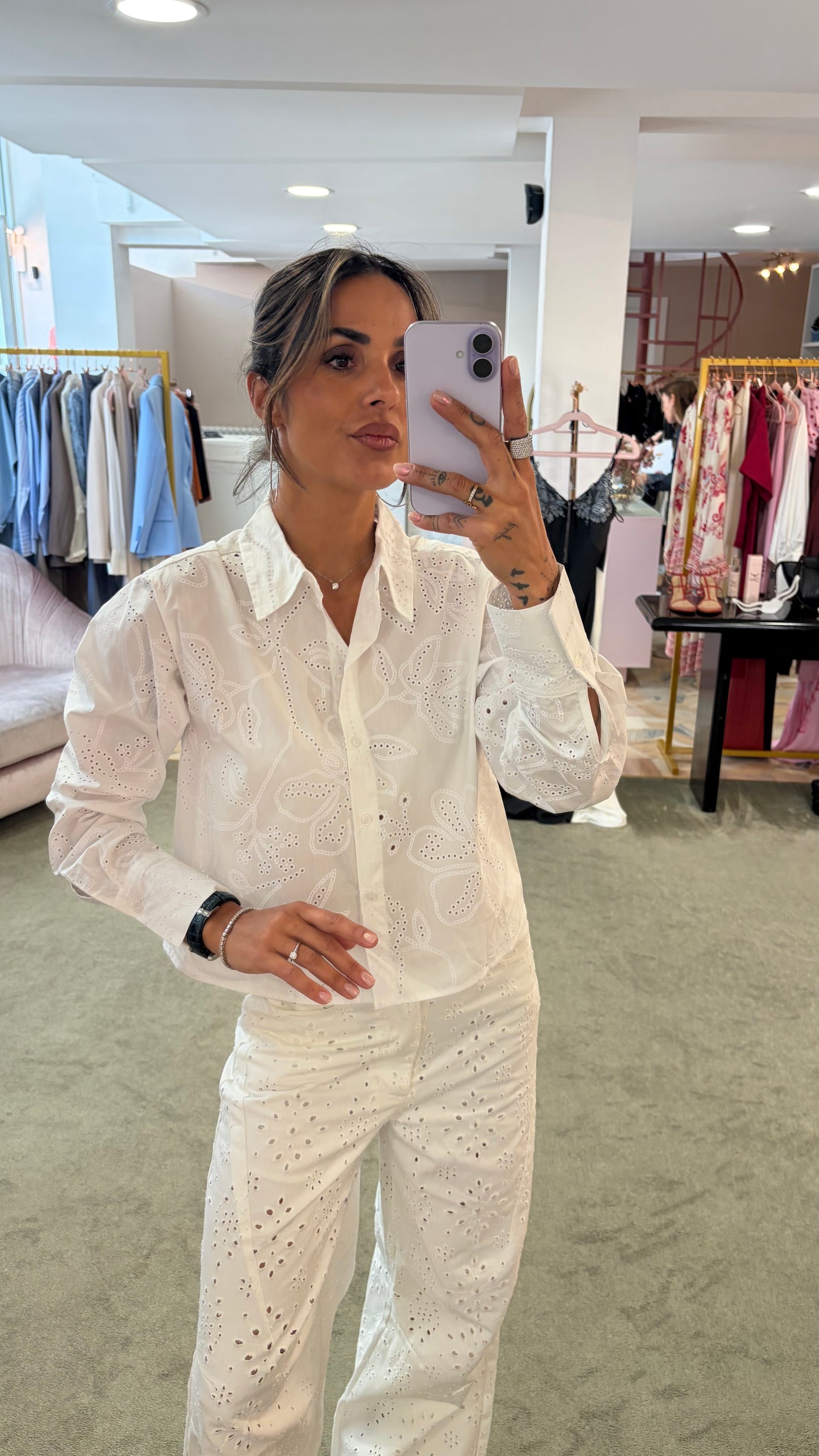 Camicia crop bianca in sangallo jx