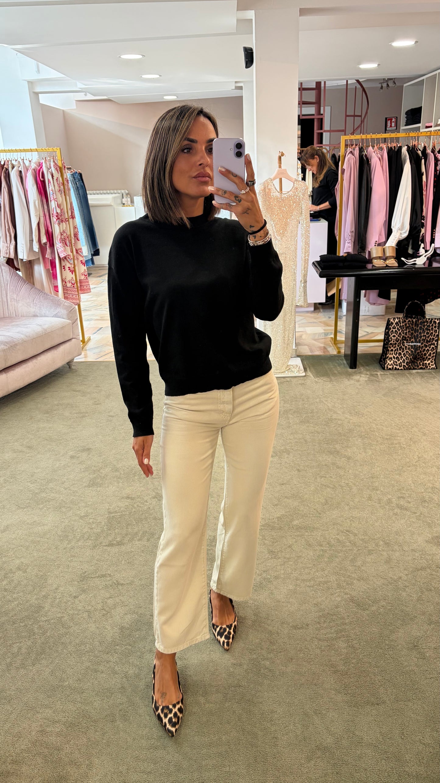 Maglione girocollo nero ay