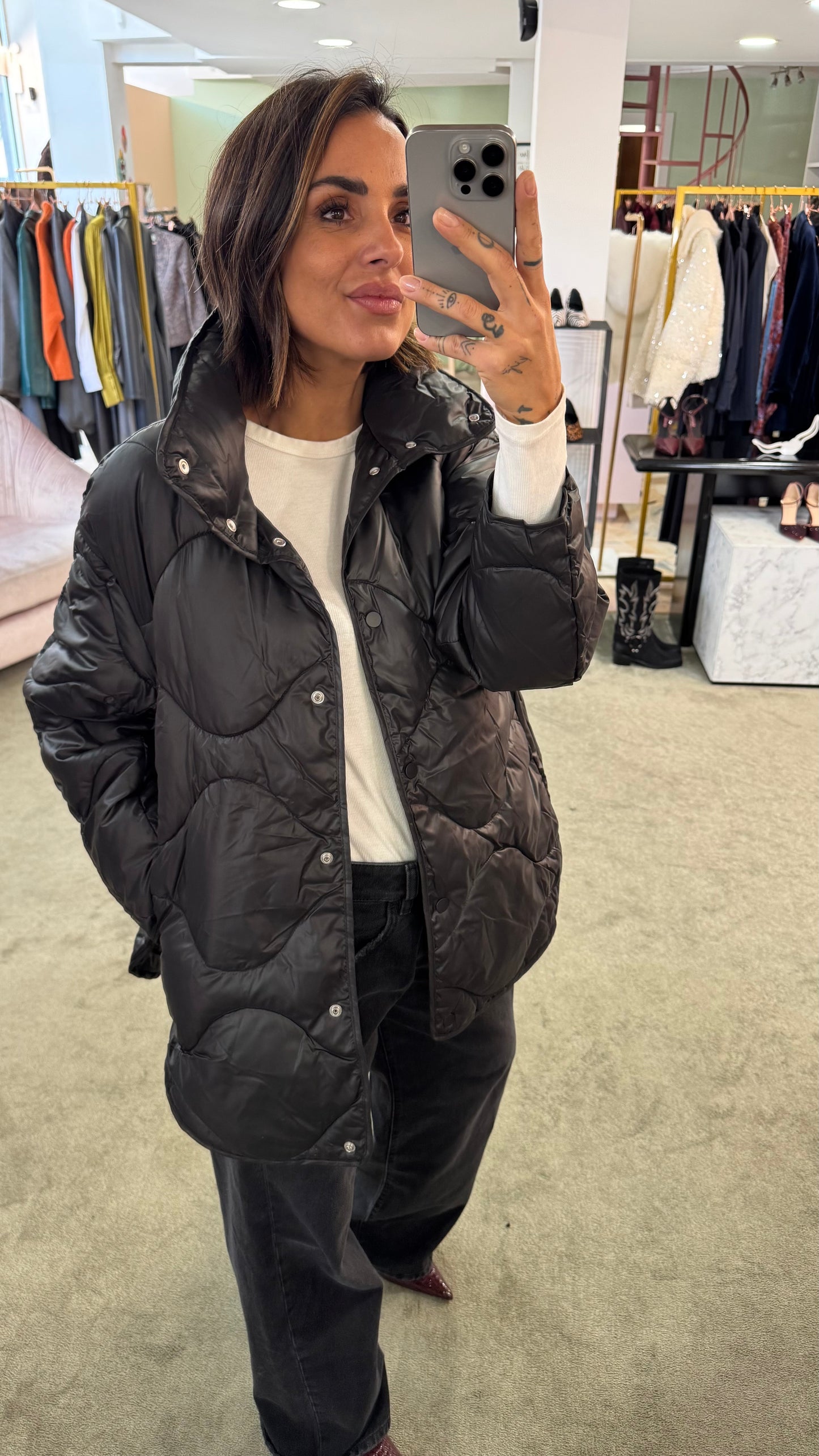 Piumino stella nero trapuntato jx