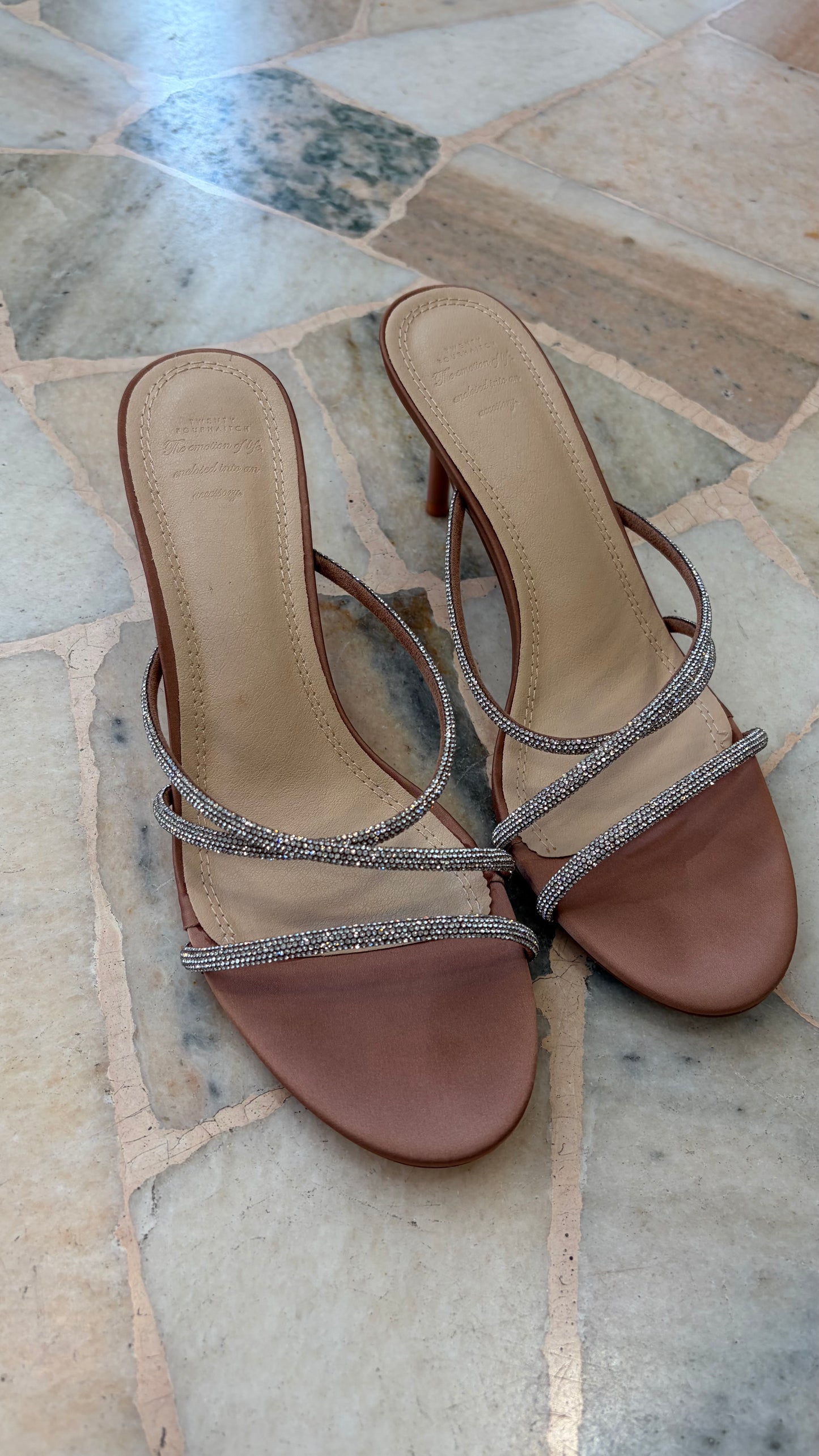 Sandalo mules nude con listini gioiello