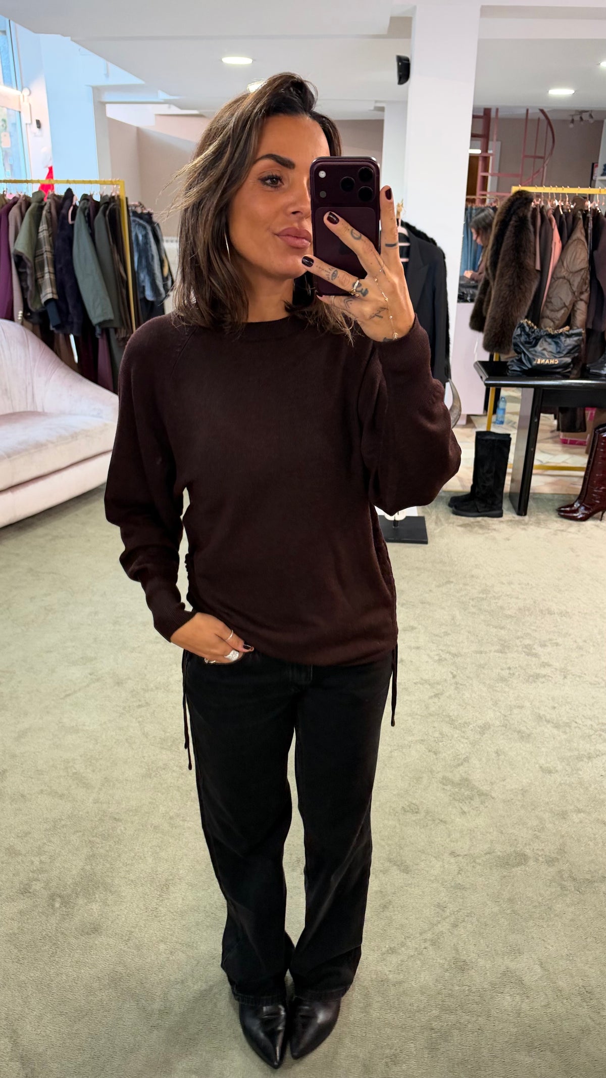 Maglione marrone cioccolato con coulisse laterale sy