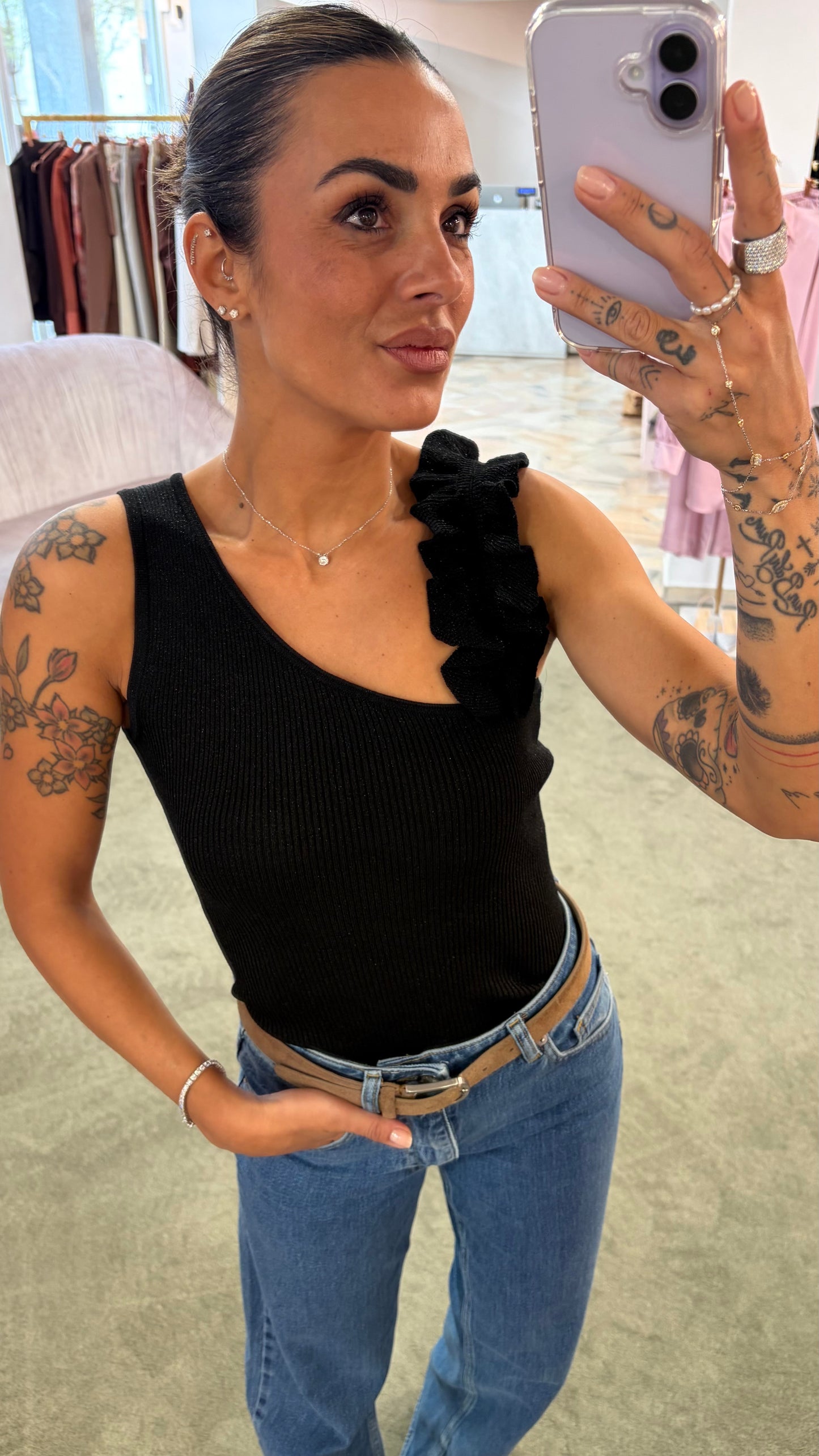 Canotta nera con spallina rouges bj