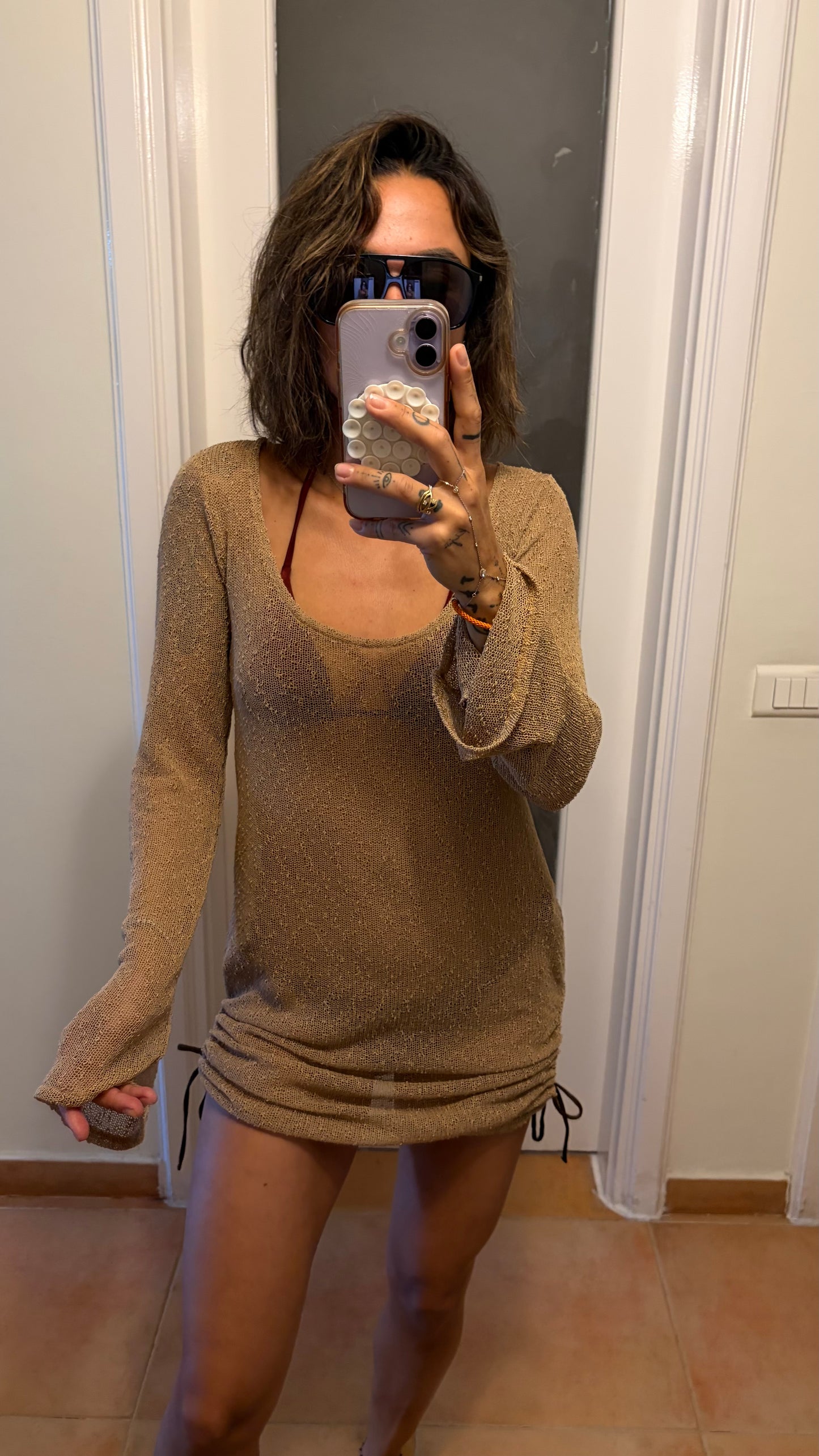 Abito corto beige in maglia trasparente Me Fui