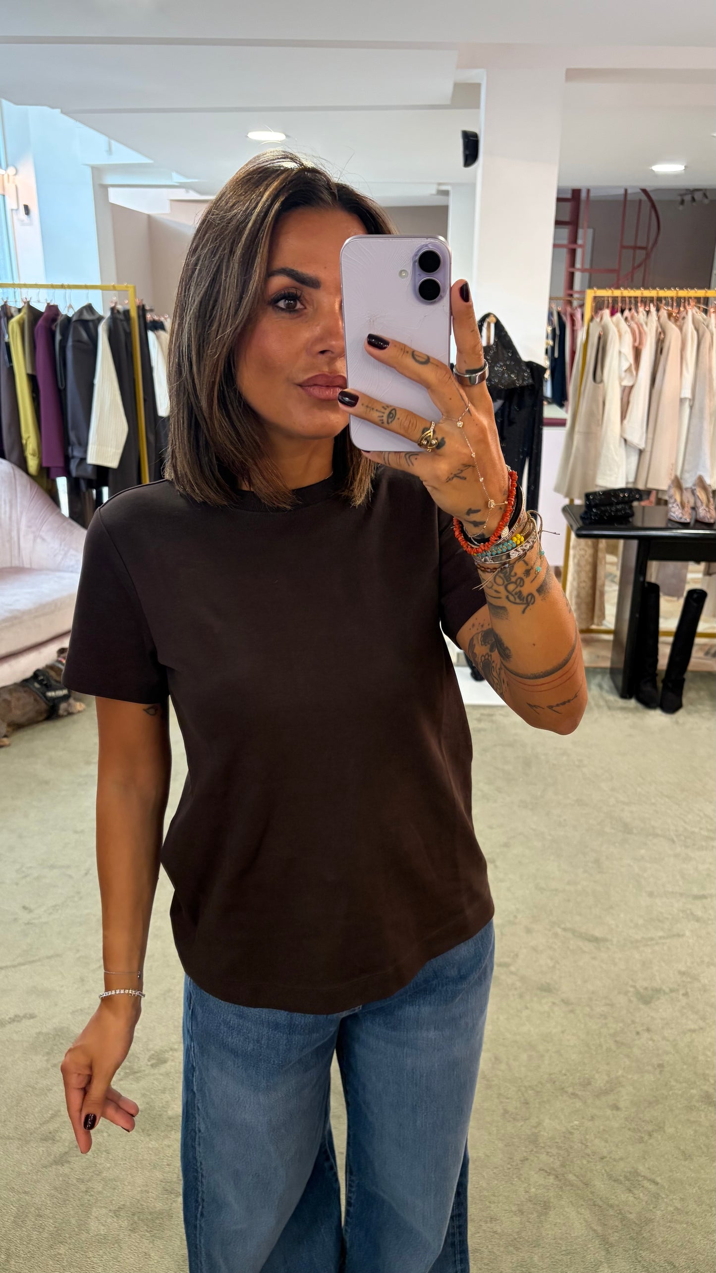 T-shirt regular naima marrone aw