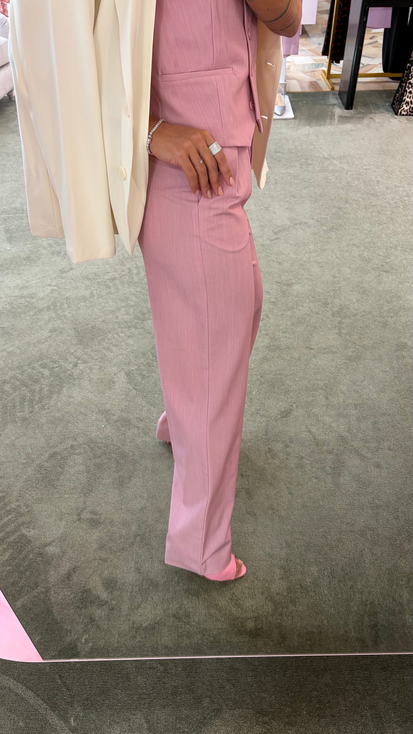 Pantaloni rosa wide leg vita alta doppia pences ay