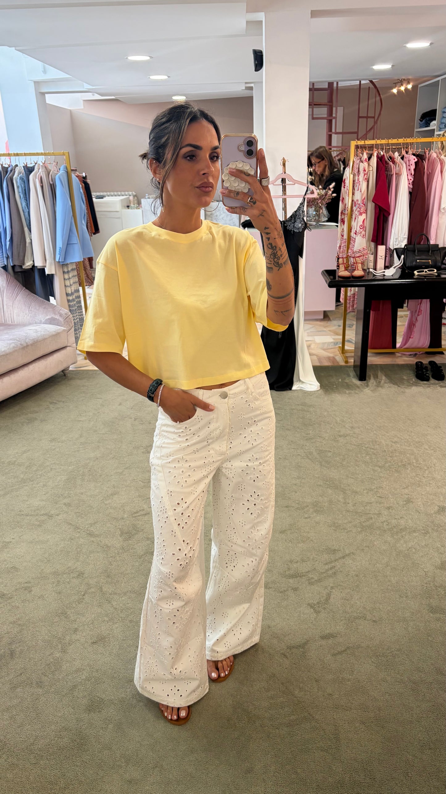 T-shirt crop gialla pastello jx
