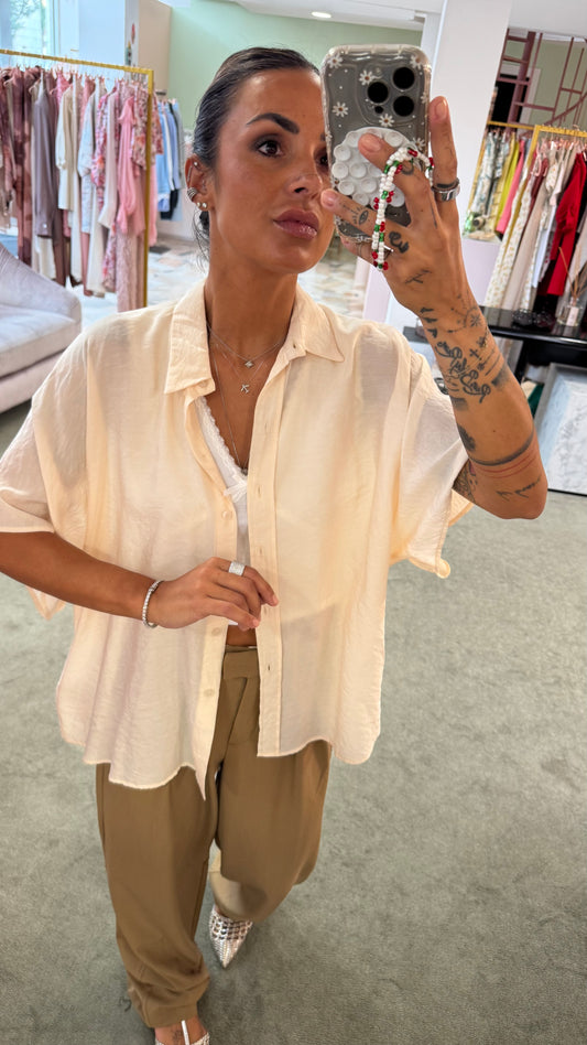 Camicia beige sabbia manica scesa in crepe ay