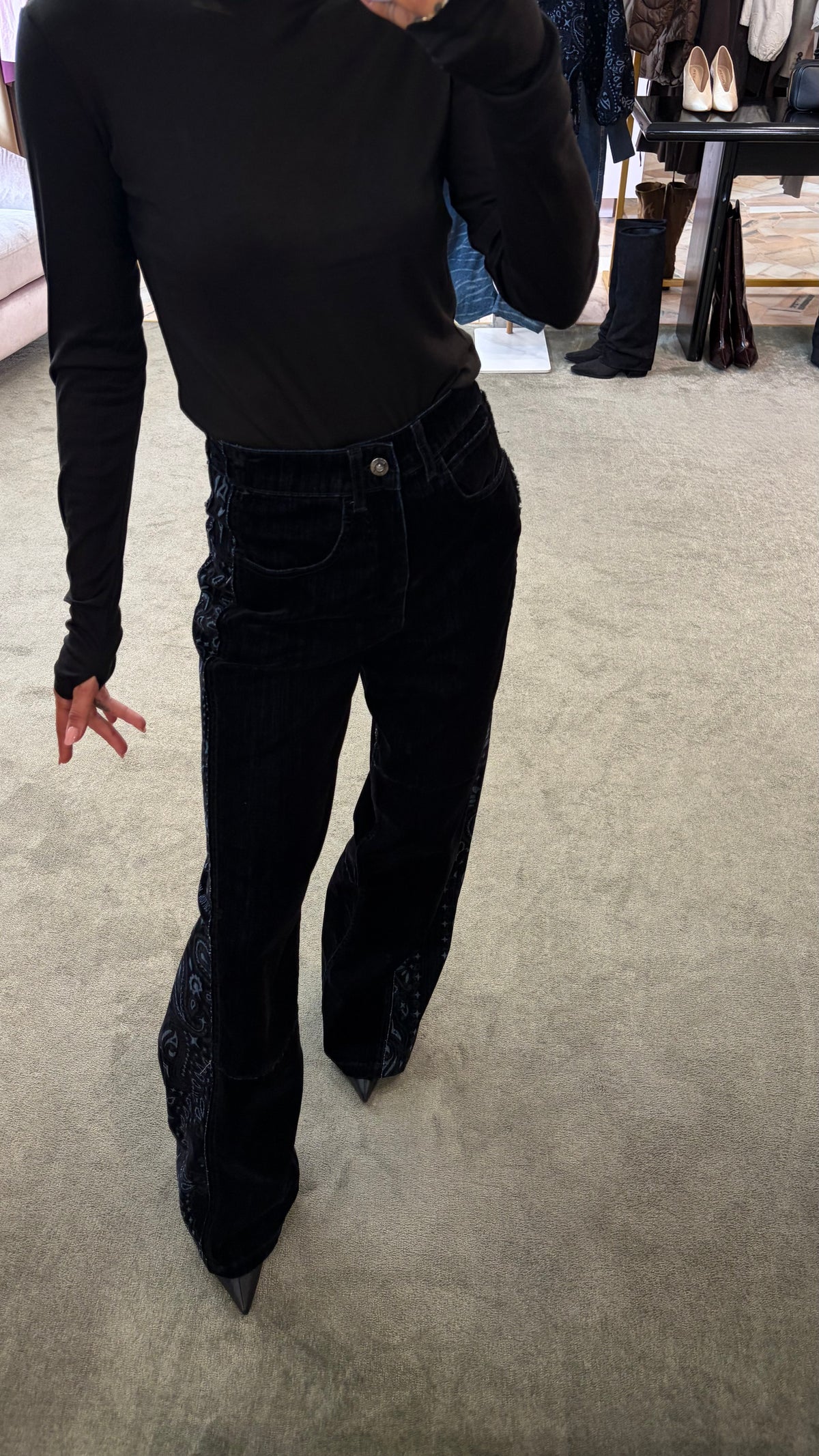 Pantaloni neri wide in velluto con inserti bandana Don't@Me