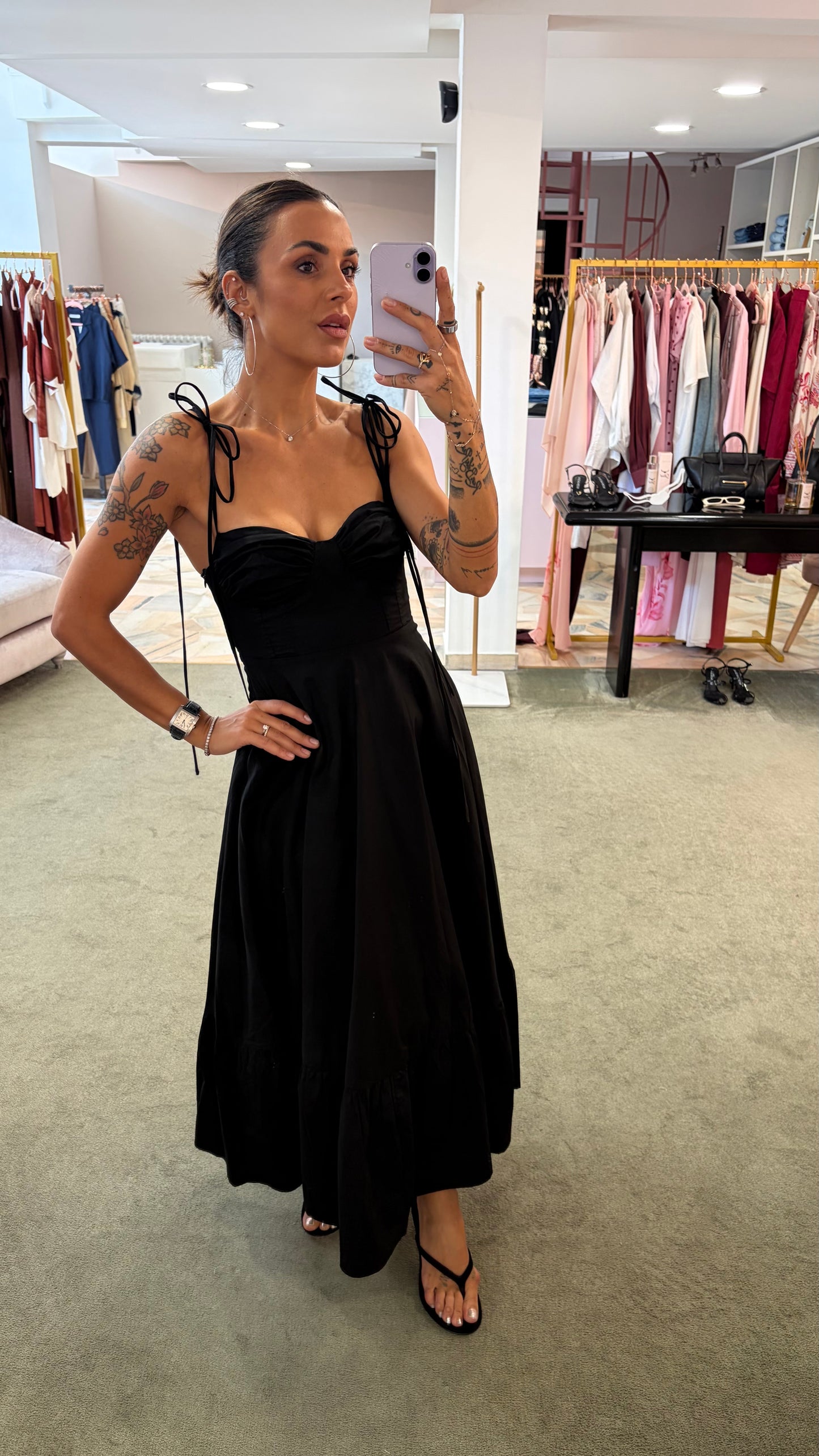 Abito nero bustier e laccetti gl