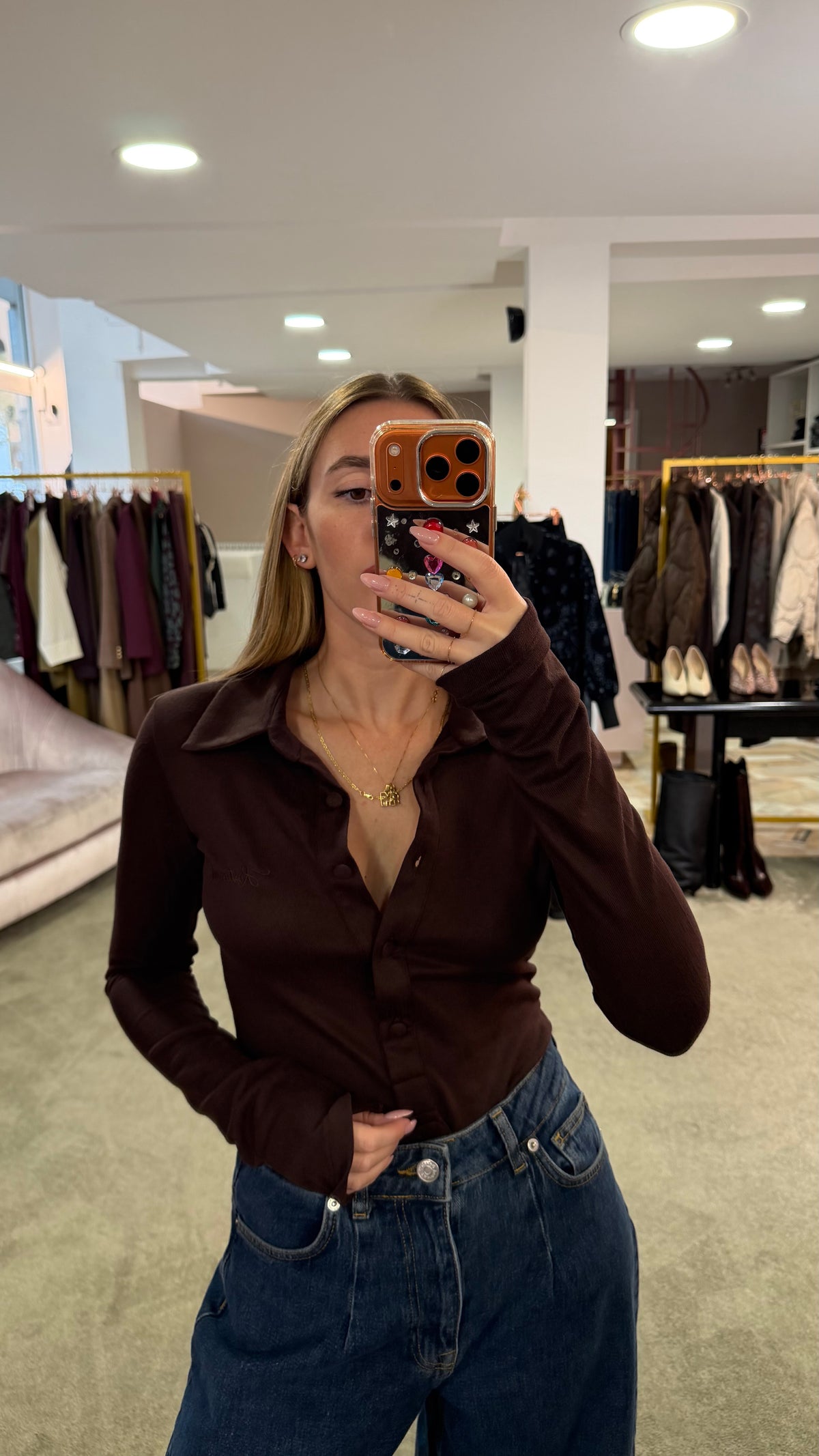 Maglia polo marrone con bottoncini ks