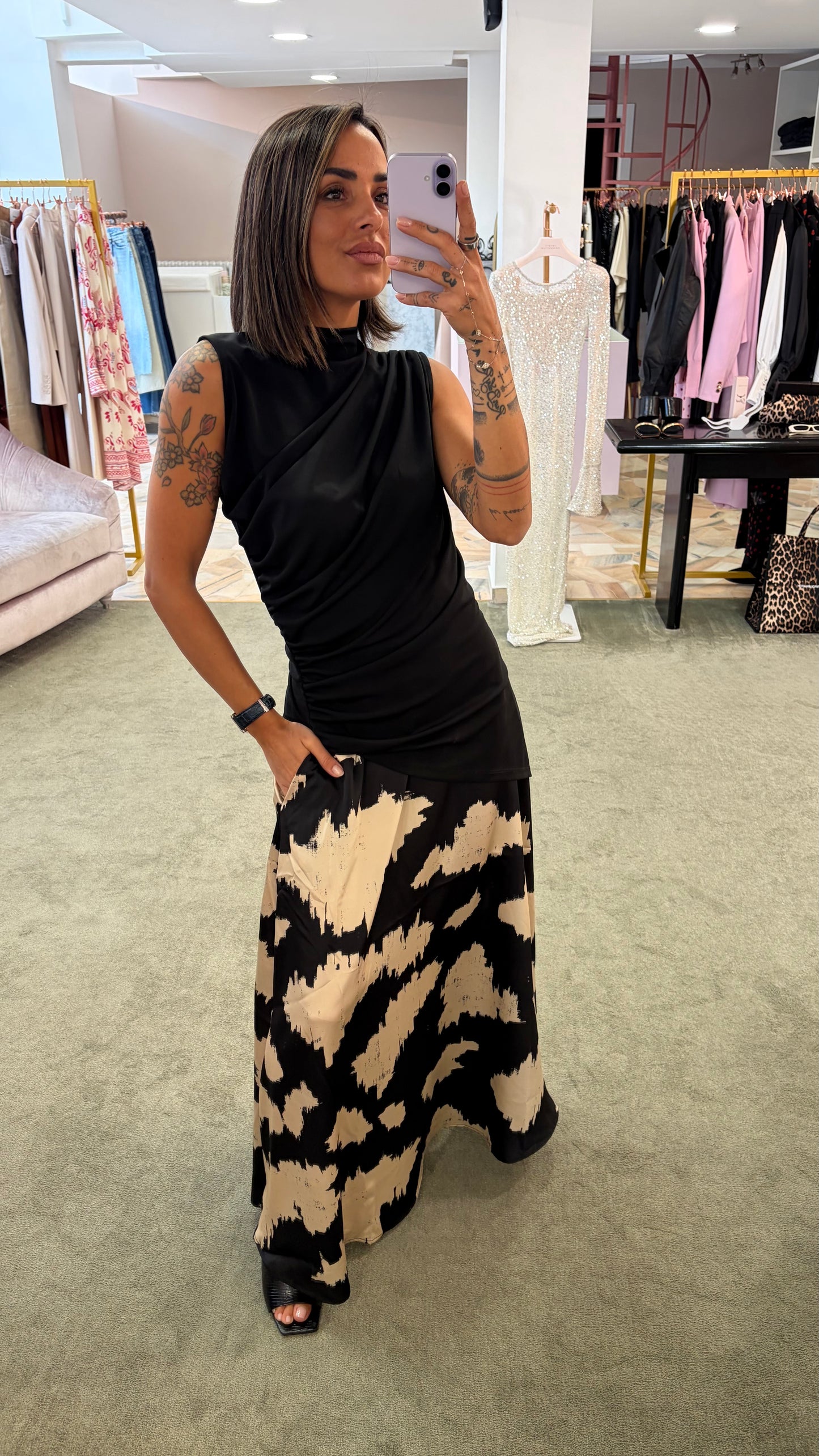 Gonna beige e nera fantasia ay