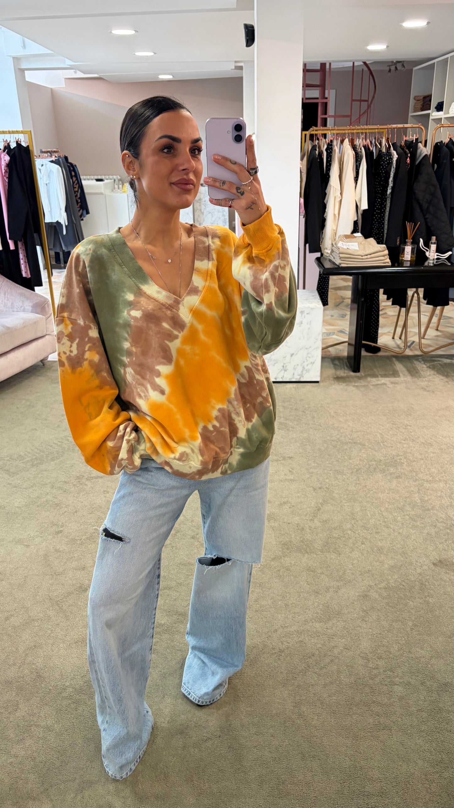 Felpa gialla verde tie-dye scollo a v Don't@Me