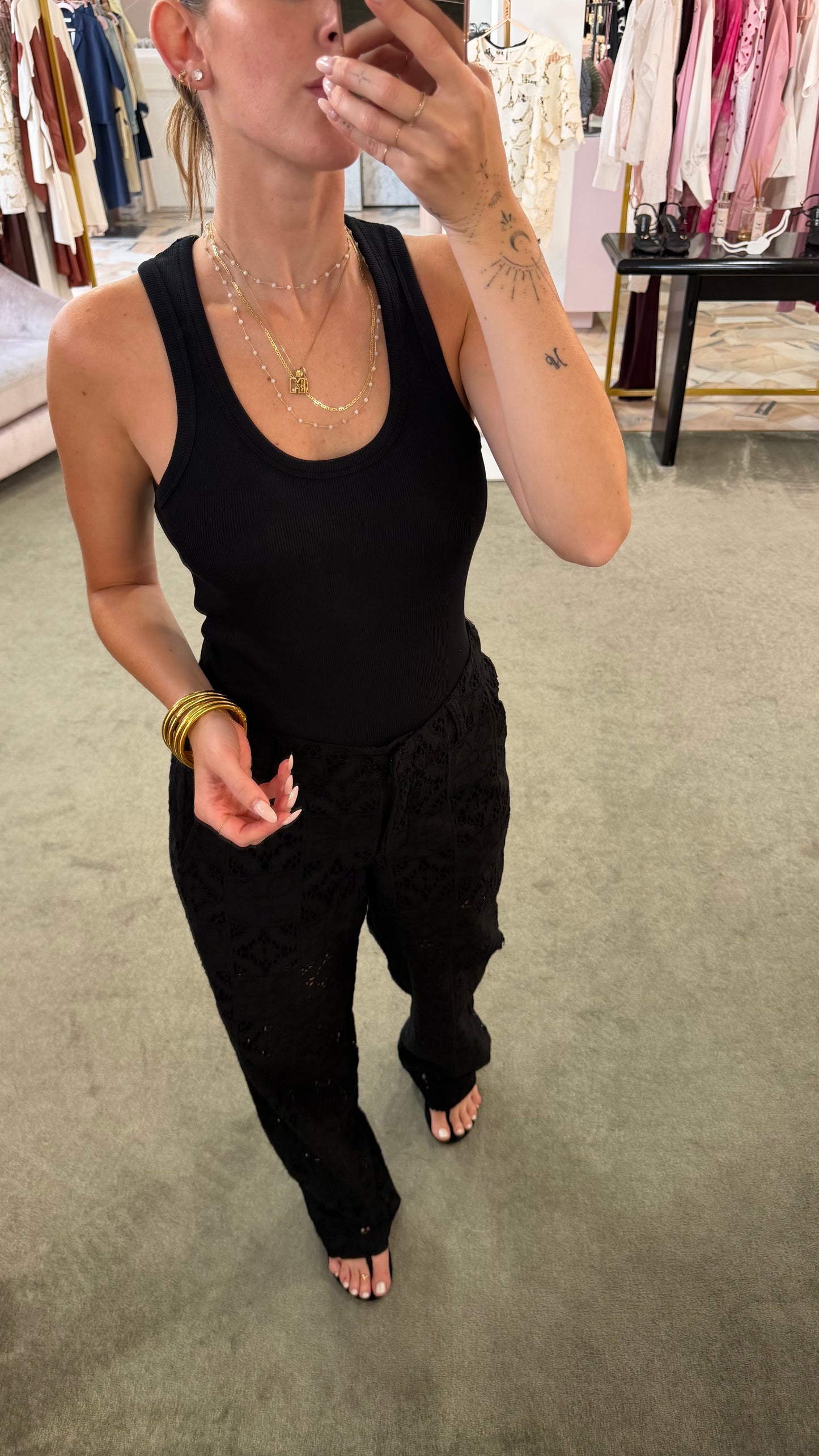 Pantaloni neri in sangallo jx