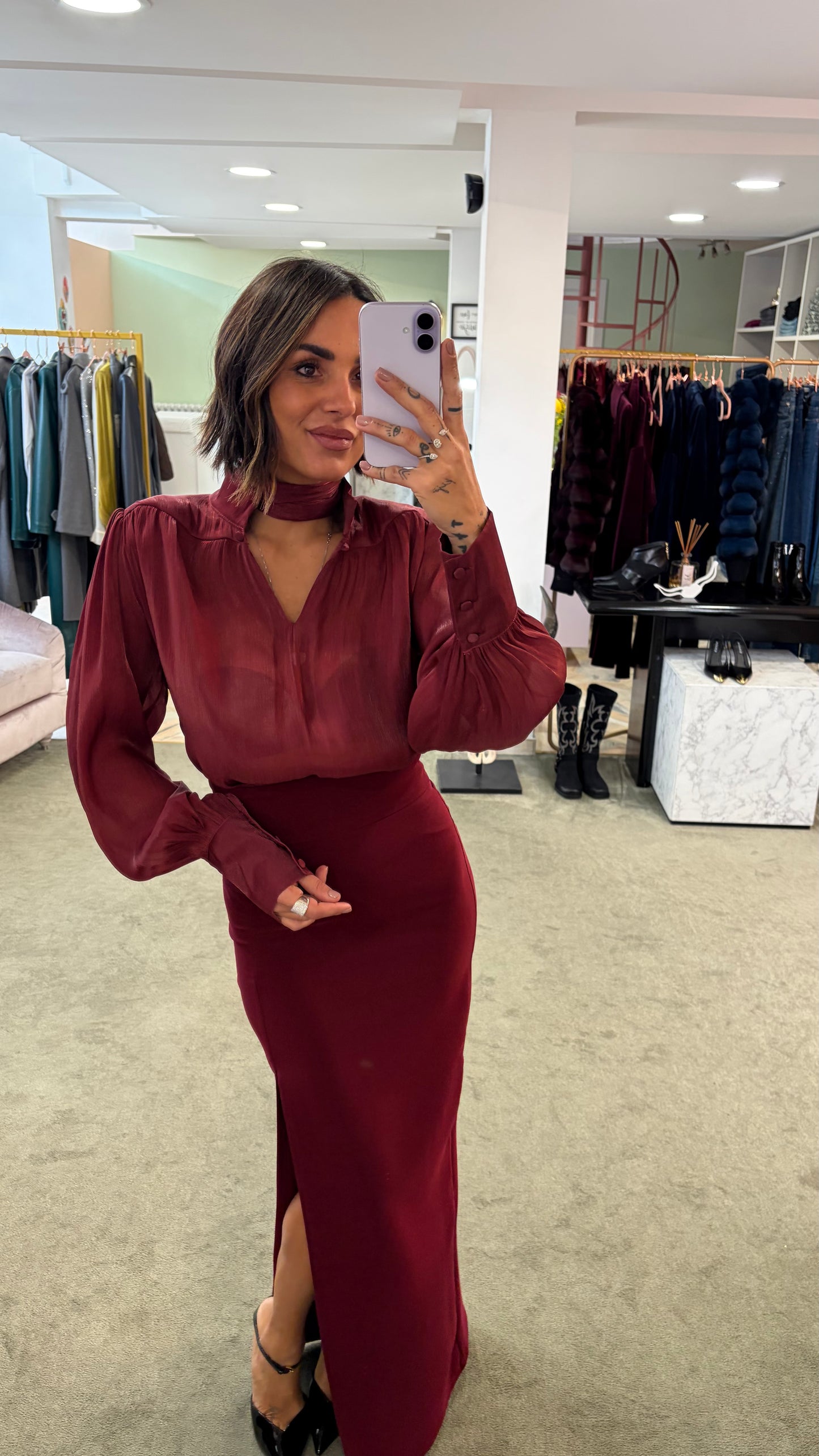 Camicia bordeaux satin con sciarpina Actualee