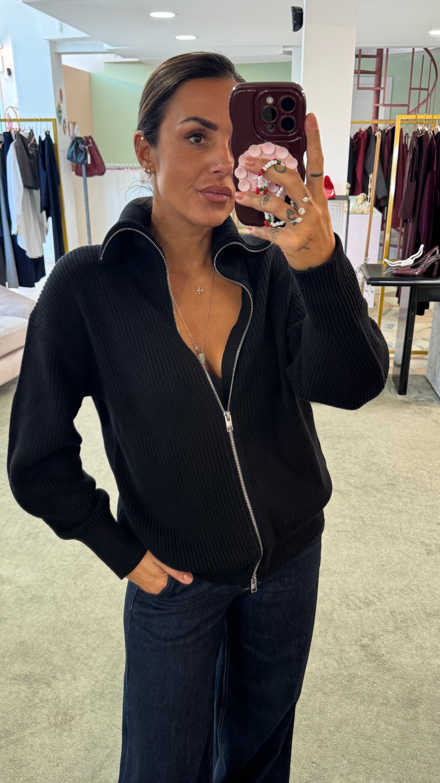 Maglione nero con zip a costine jx